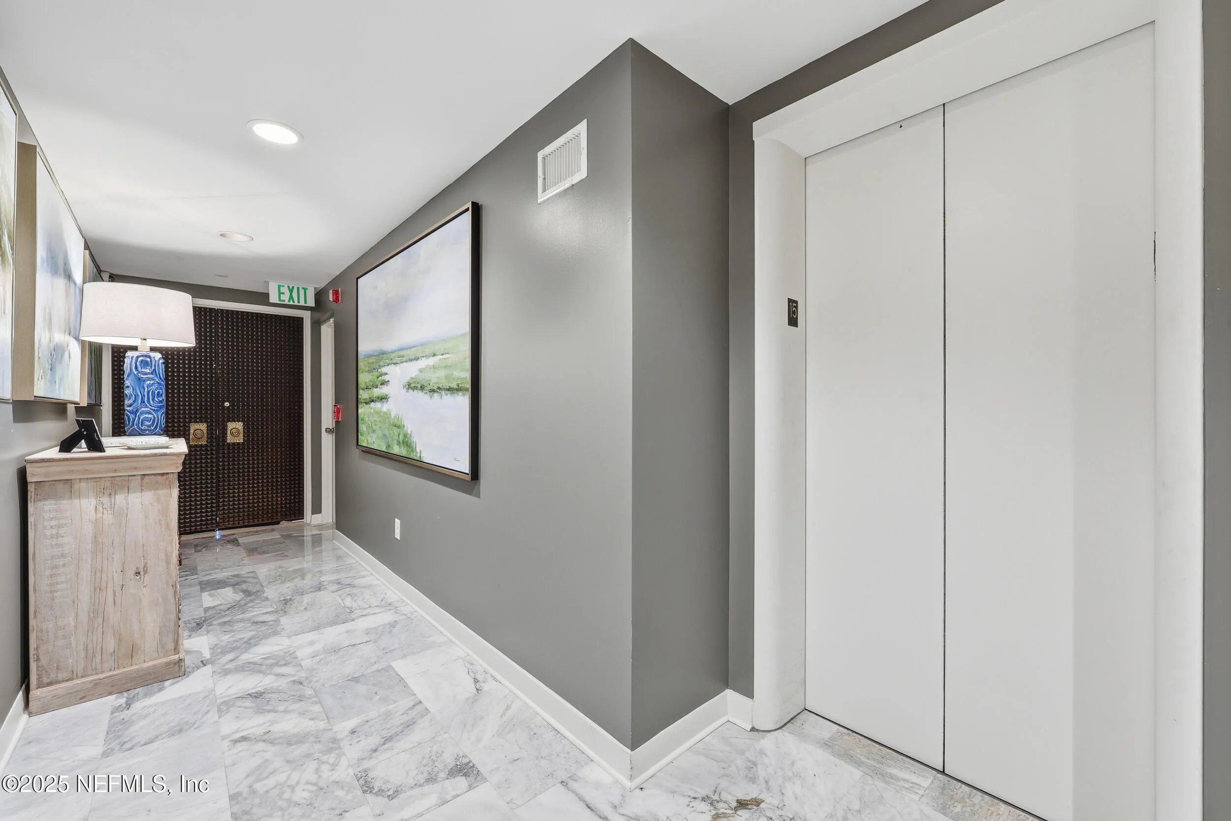 Jacksonville, Florida 32204, United States, 2 Bedrooms Bedrooms, ,4 BathroomsBathrooms,Residential,Pending,233160