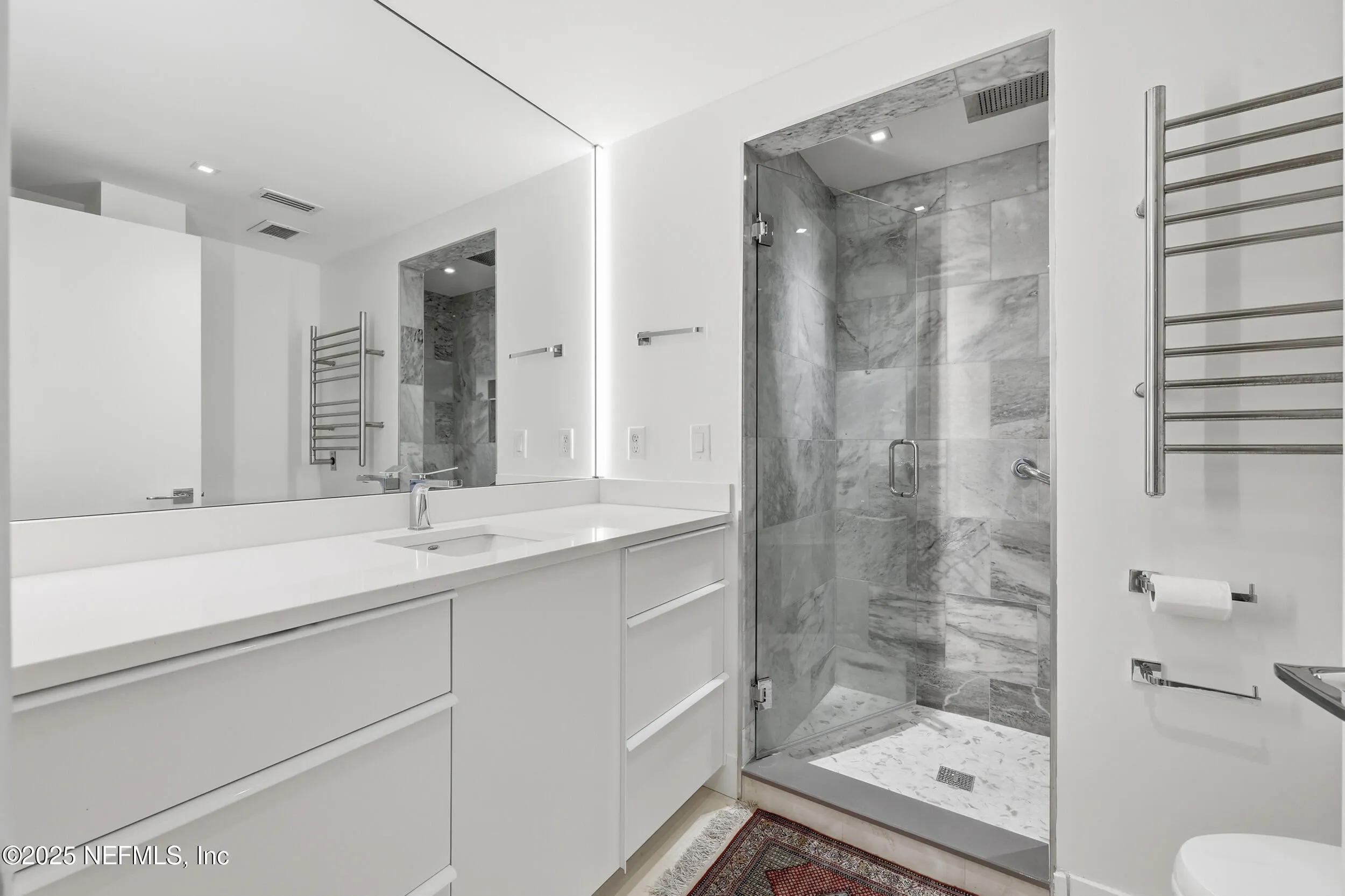 Jacksonville, Florida 32204, United States, 2 Bedrooms Bedrooms, ,4 BathroomsBathrooms,Residential,Pending,233160