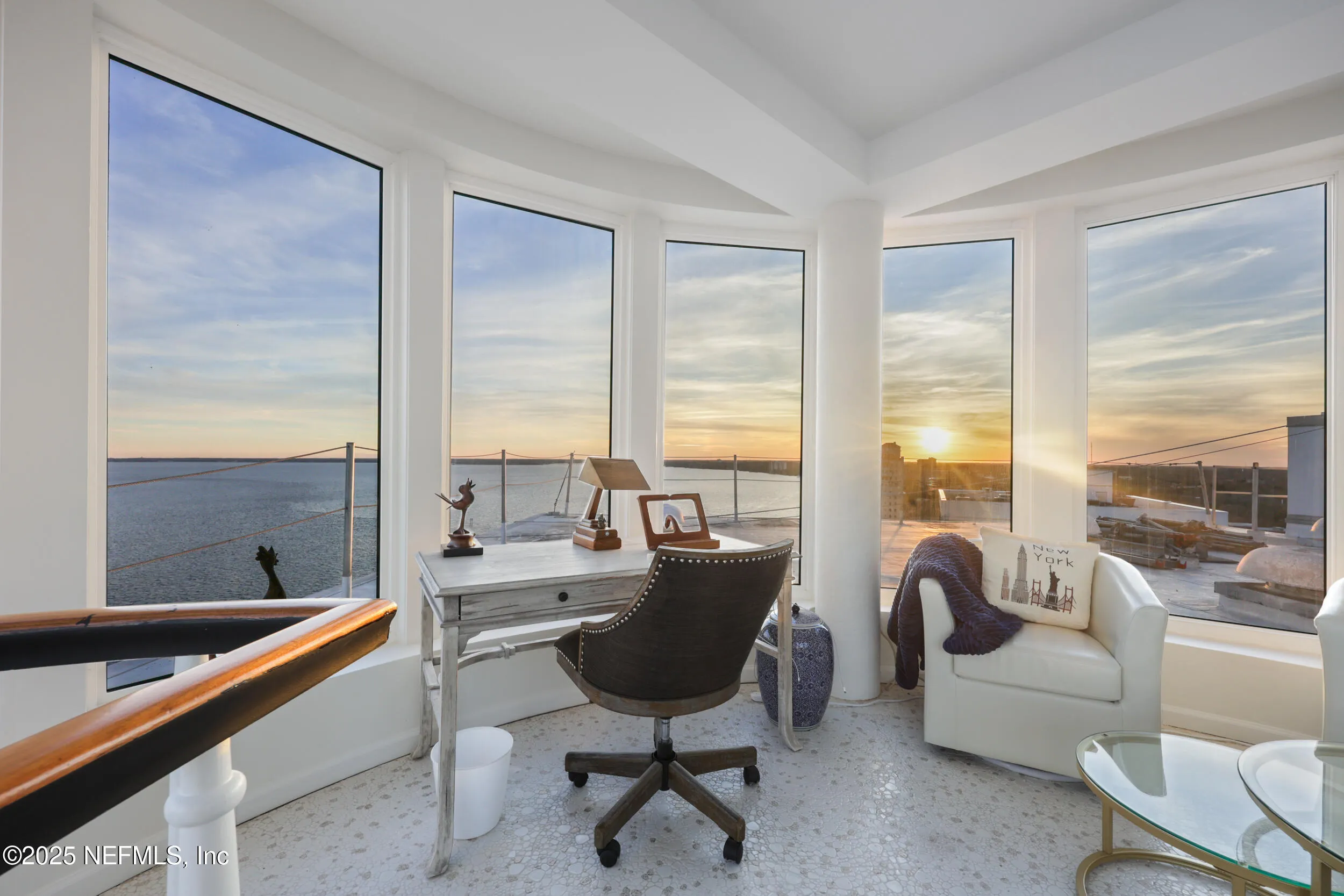 Jacksonville, Florida 32204, United States, 2 Bedrooms Bedrooms, ,4 BathroomsBathrooms,Residential,Pending,233160