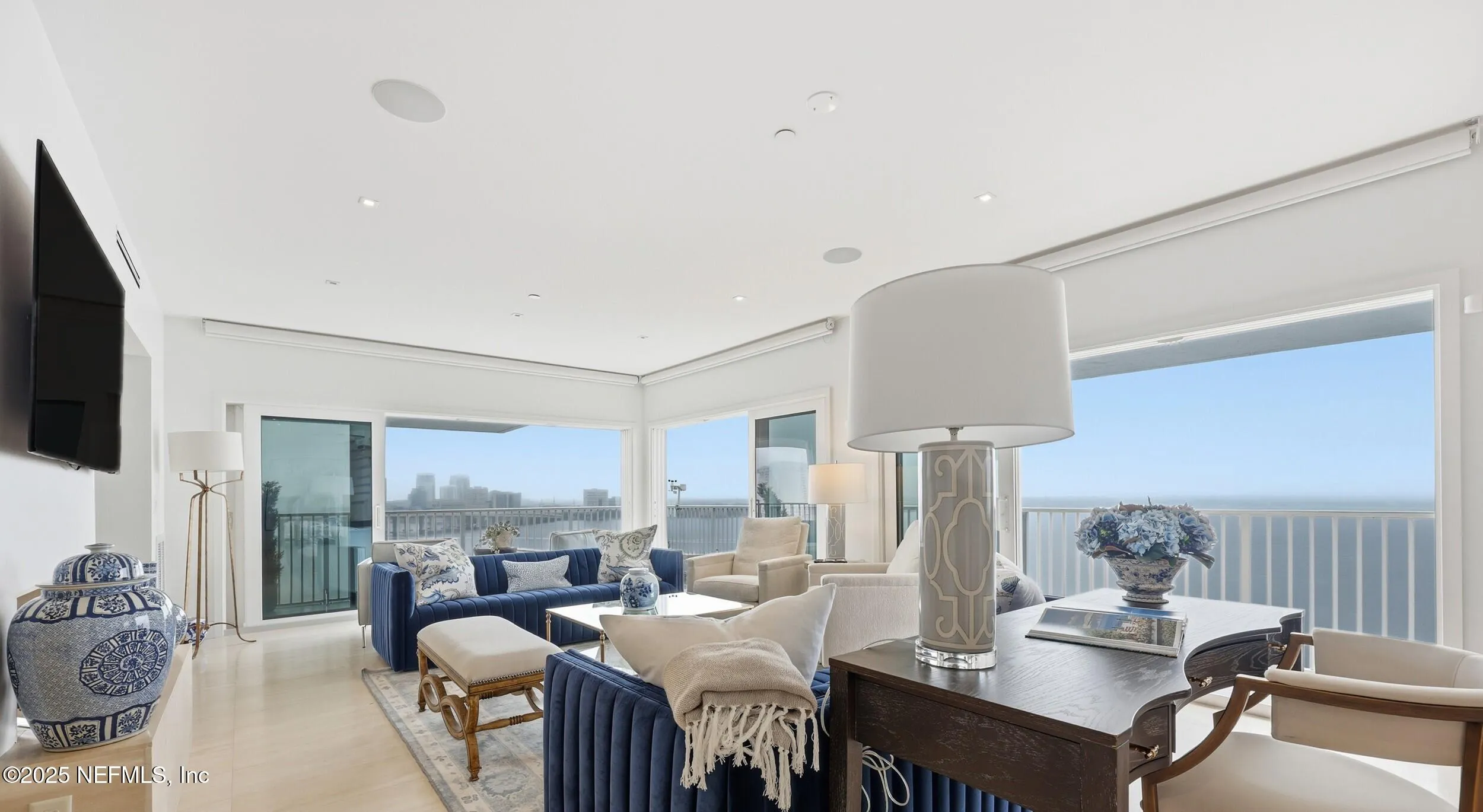 Jacksonville, Florida 32204, United States, 2 Bedrooms Bedrooms, ,4 BathroomsBathrooms,Residential,Pending,233160