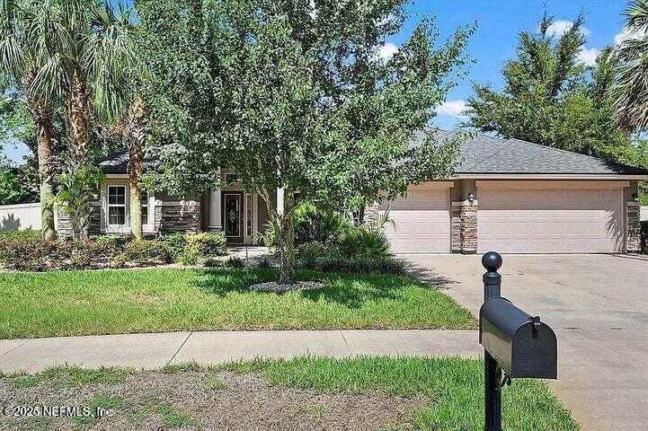 97163 BLUFF VIEW Circle
