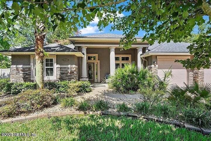 97163 BLUFF VIEW Circle