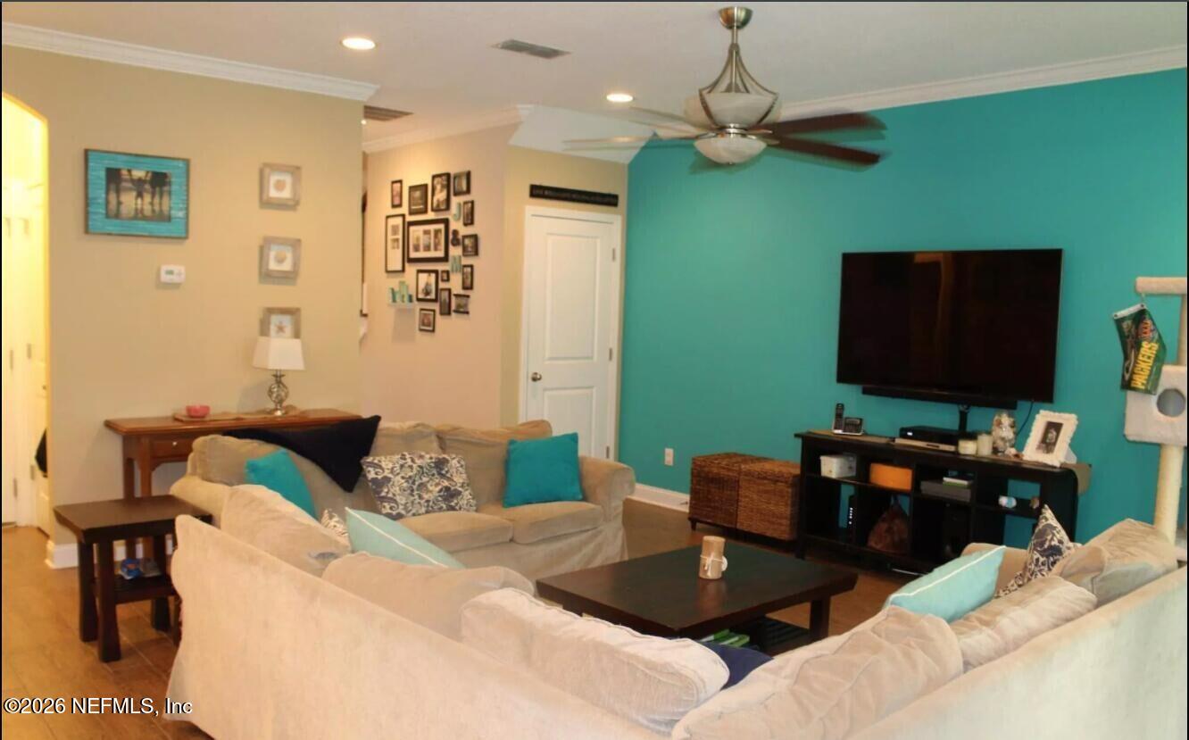 98 MAGNOLIA CREEK Walk