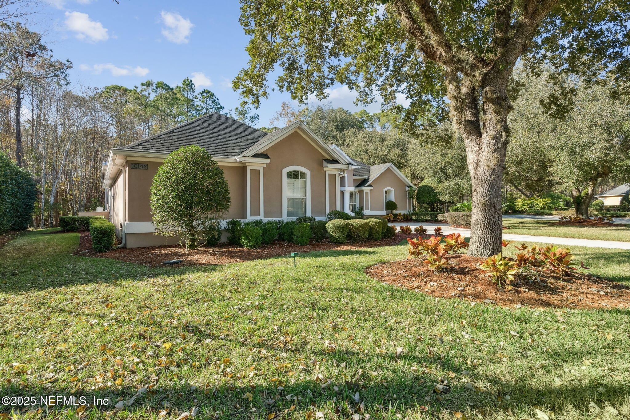 10142 BISHOP LAKE Road W