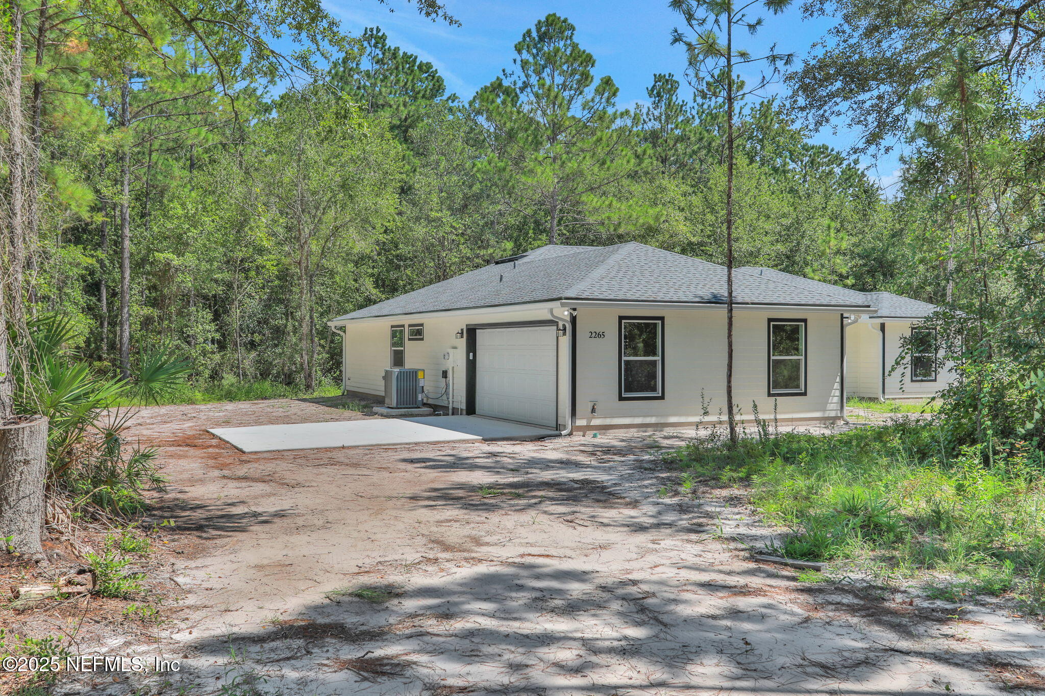 2265 S MIMOSA Avenue