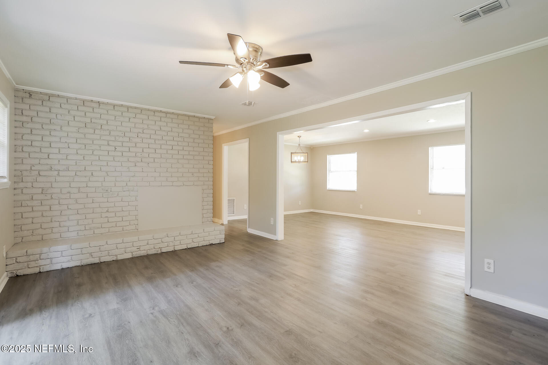 1728 LONDONDERRY Road