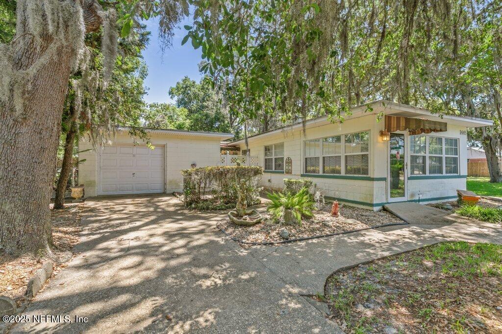 1445 SOMERVILLE Road