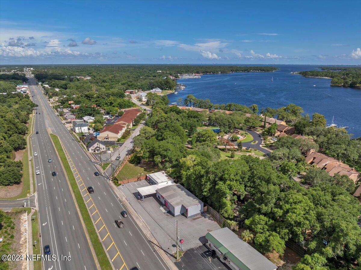 95 E JOHN SIMS Parkway