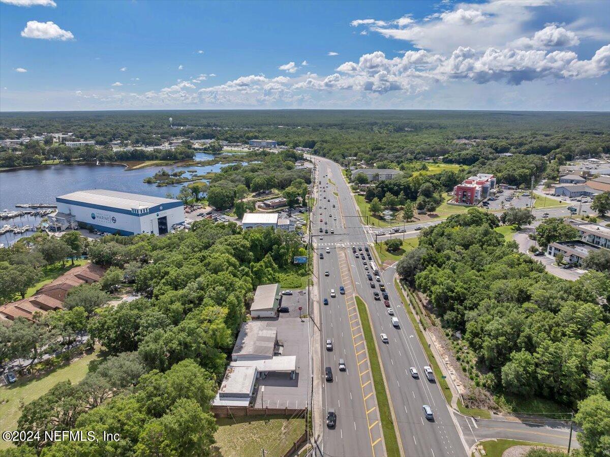 95 E JOHN SIMS Parkway