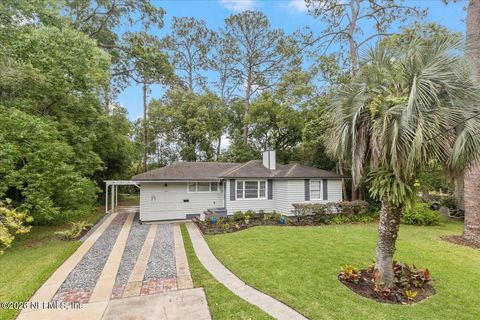 Photo of 1273 LECHLADE Circle, Jacksonville, FL 32205 (MLS # 2156171)
