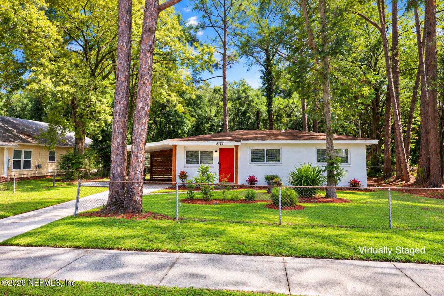 9135 SPOTTSWOOD Road