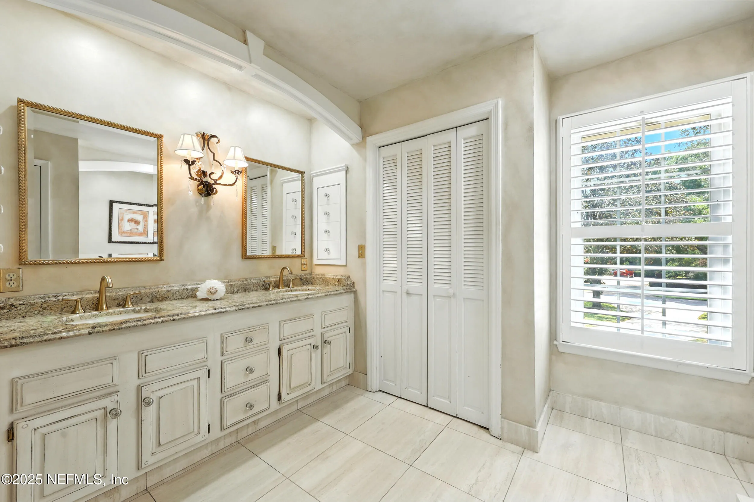 Jacksonville, Florida 32256, United States, 4 Bedrooms Bedrooms, ,4 BathroomsBathrooms,Residential,Pending,185507