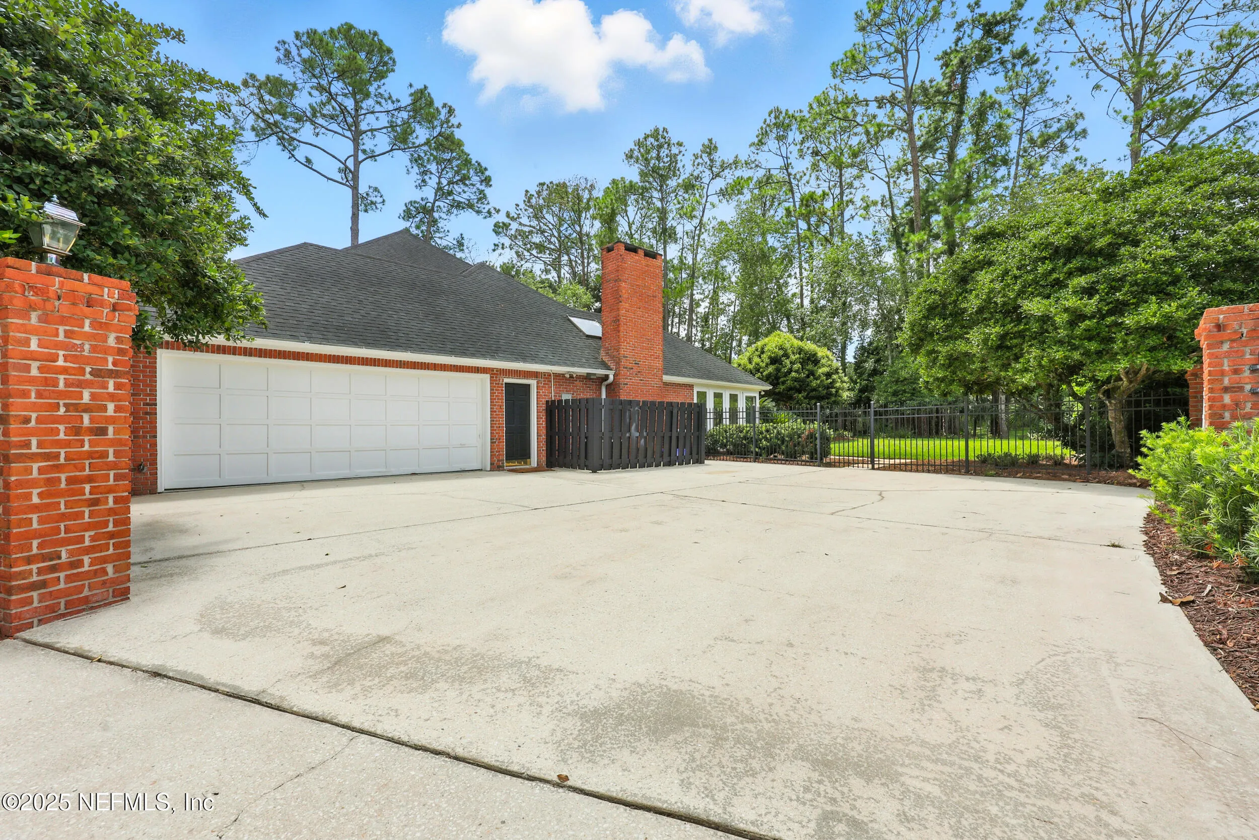 Jacksonville, Florida 32256, United States, 4 Bedrooms Bedrooms, ,4 BathroomsBathrooms,Residential,Pending,185507