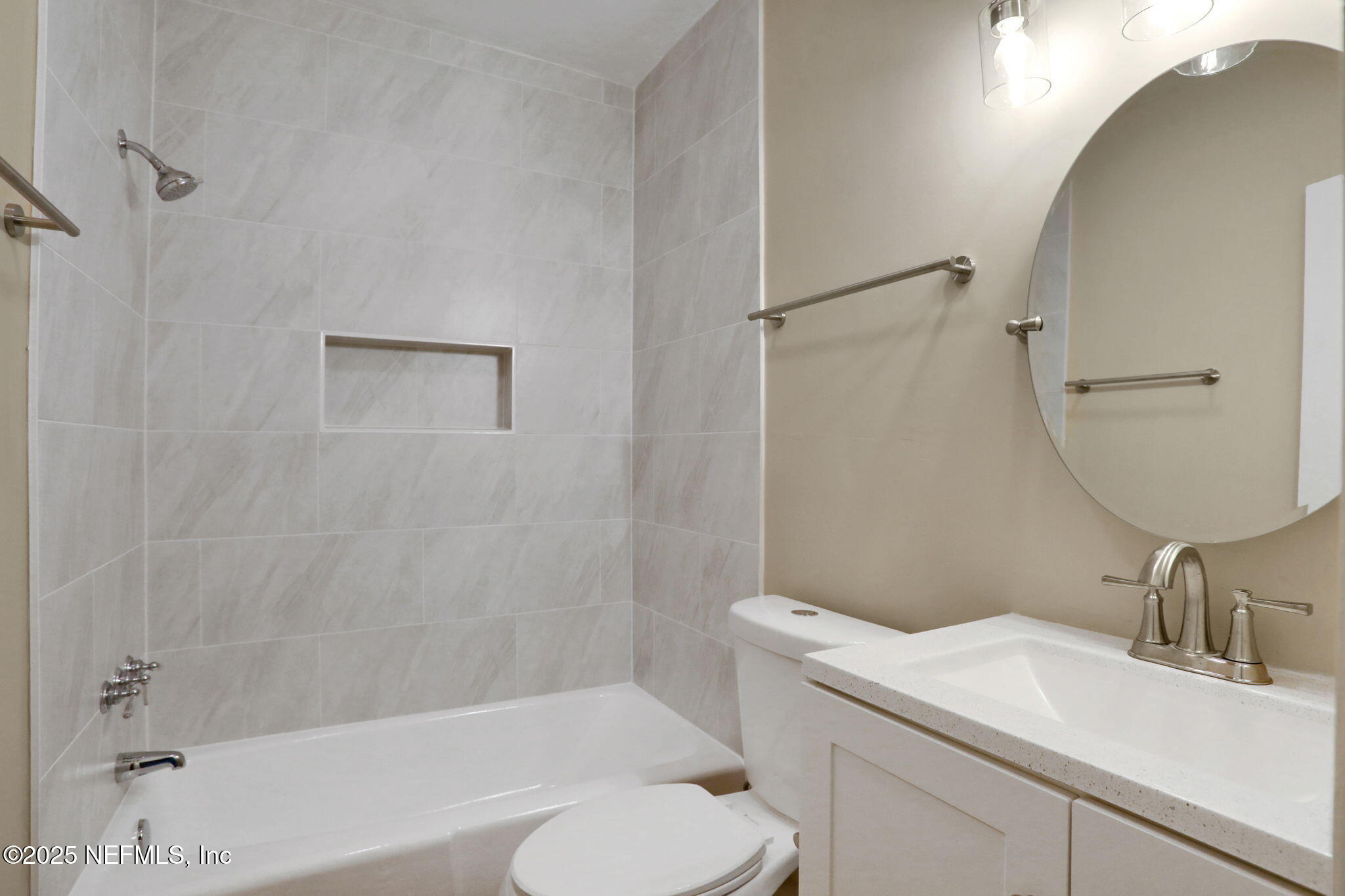 1125 HAMILTON Street