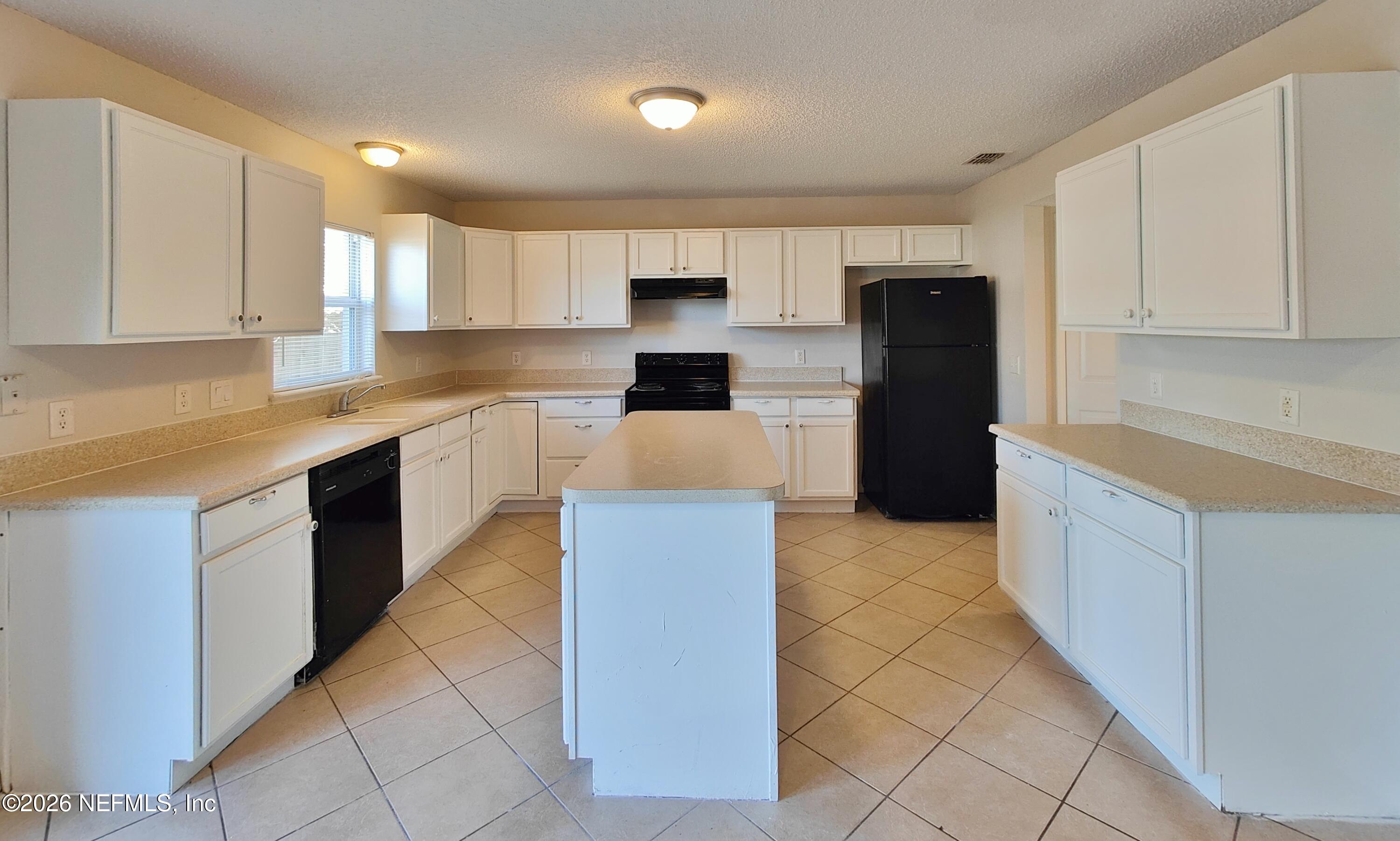 1442 SEAWOLF Trail N