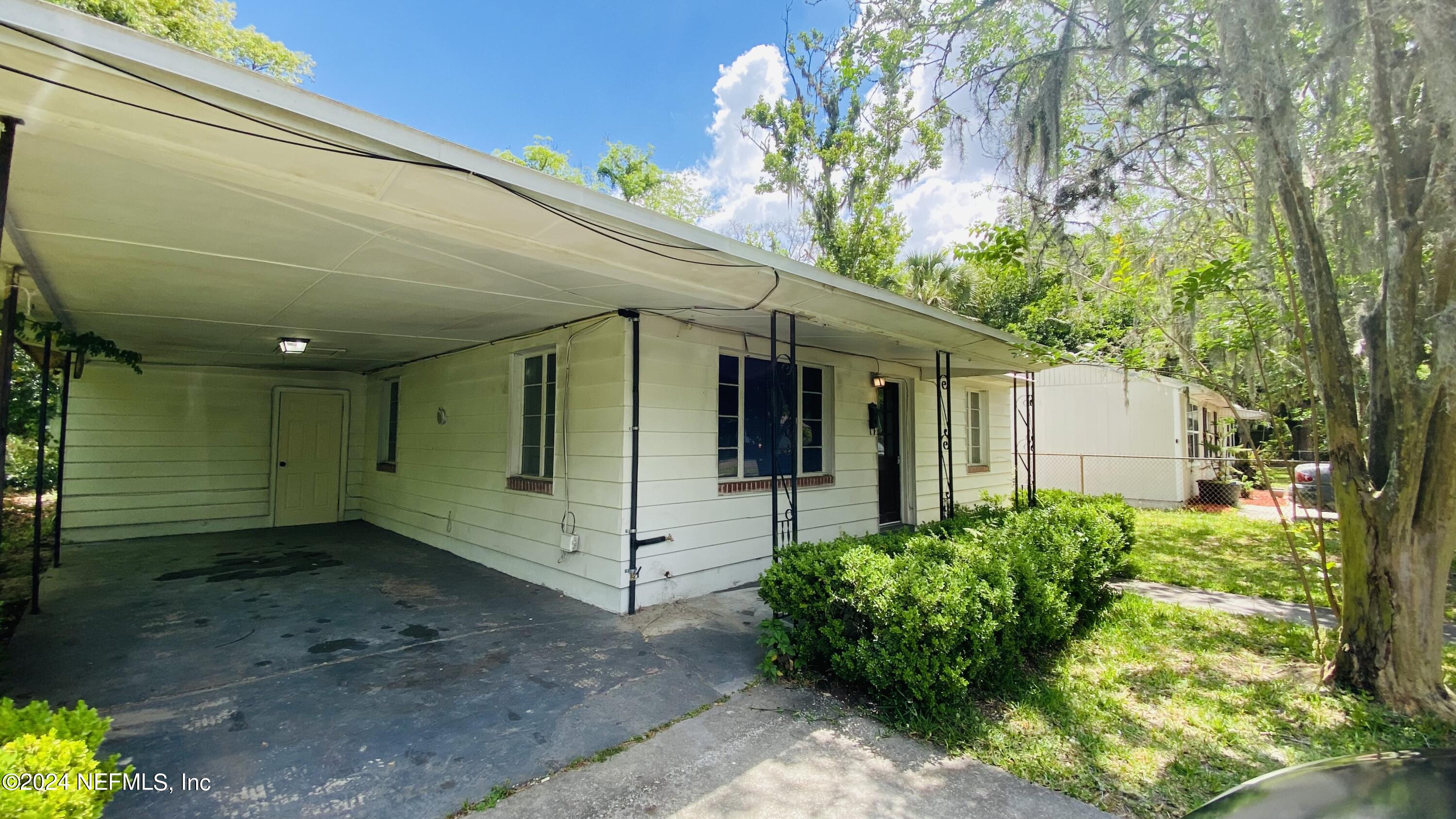 Jacksonville, FL home for sale located at 9161 7th Avenue, Jacksonville, FL 32208