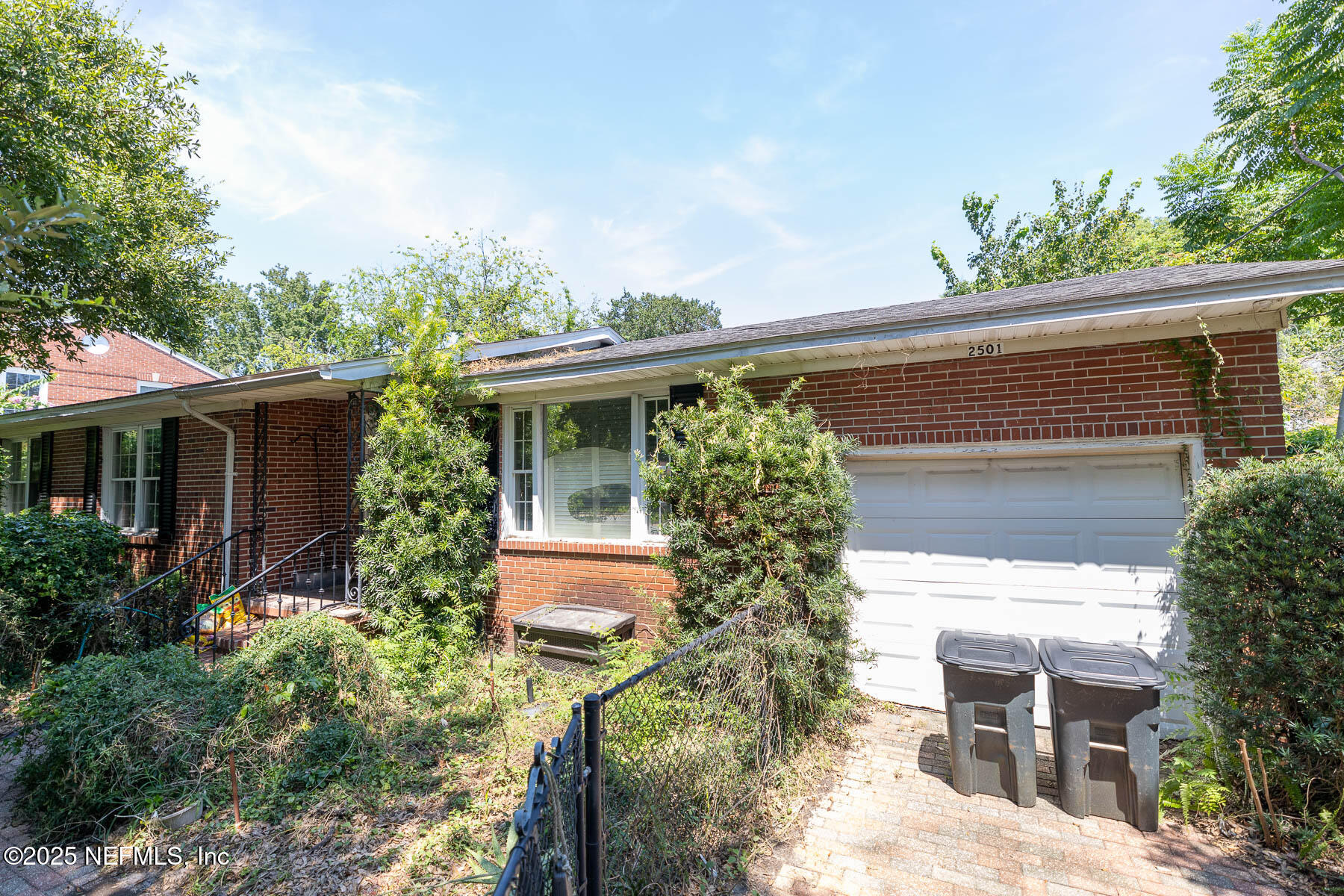 2501 HENDRICKS Avenue