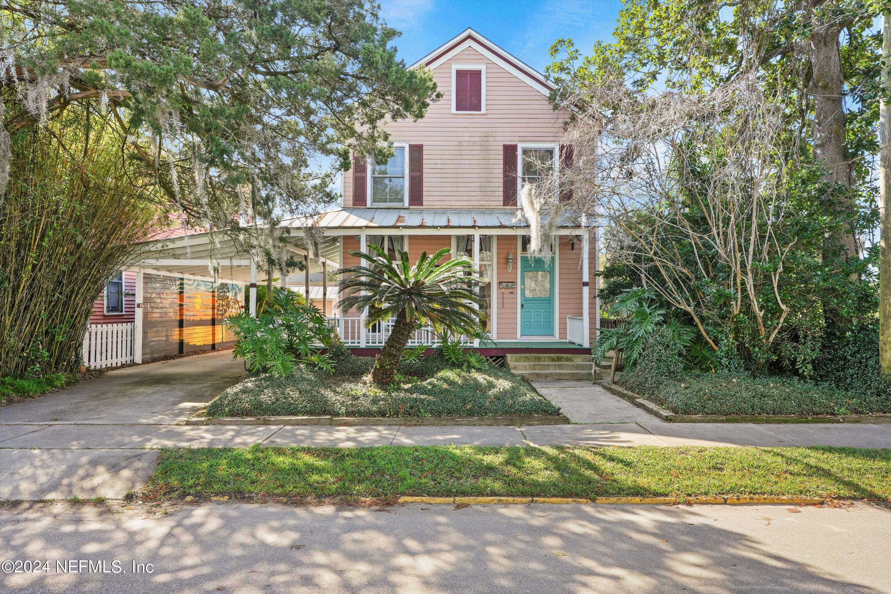 St Augustine, FL home for sale located at 27 Grove Avenue, St Augustine, FL 32084