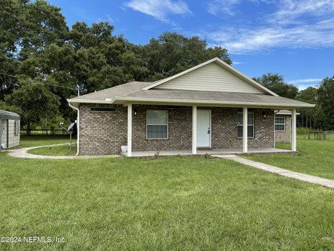 A home in Lake Butler