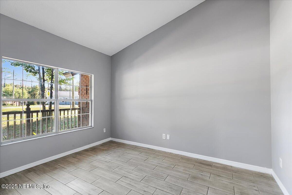 1315 FRUIT COVE Road S