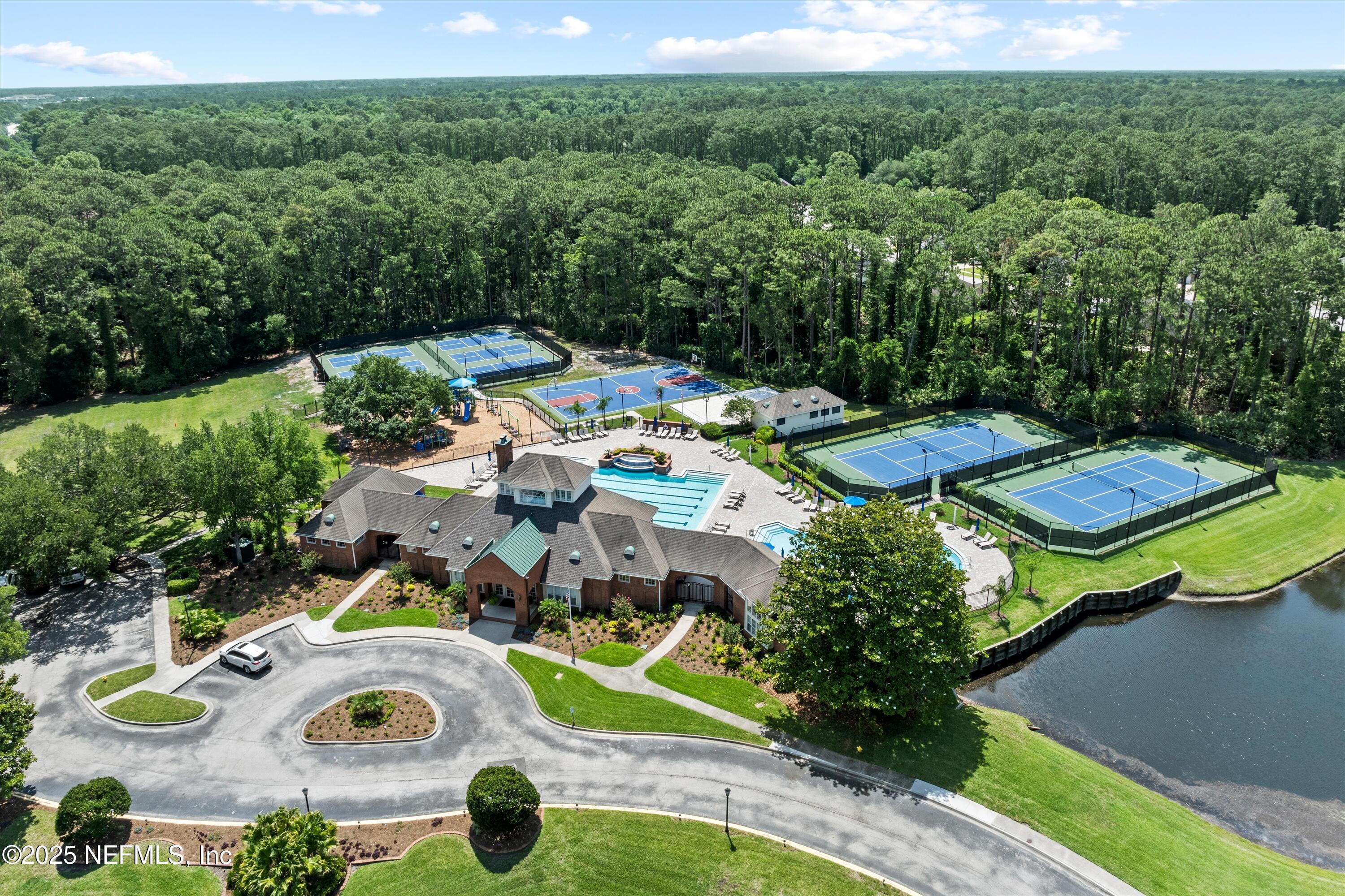 8633 PEBBLE CREEK Lane