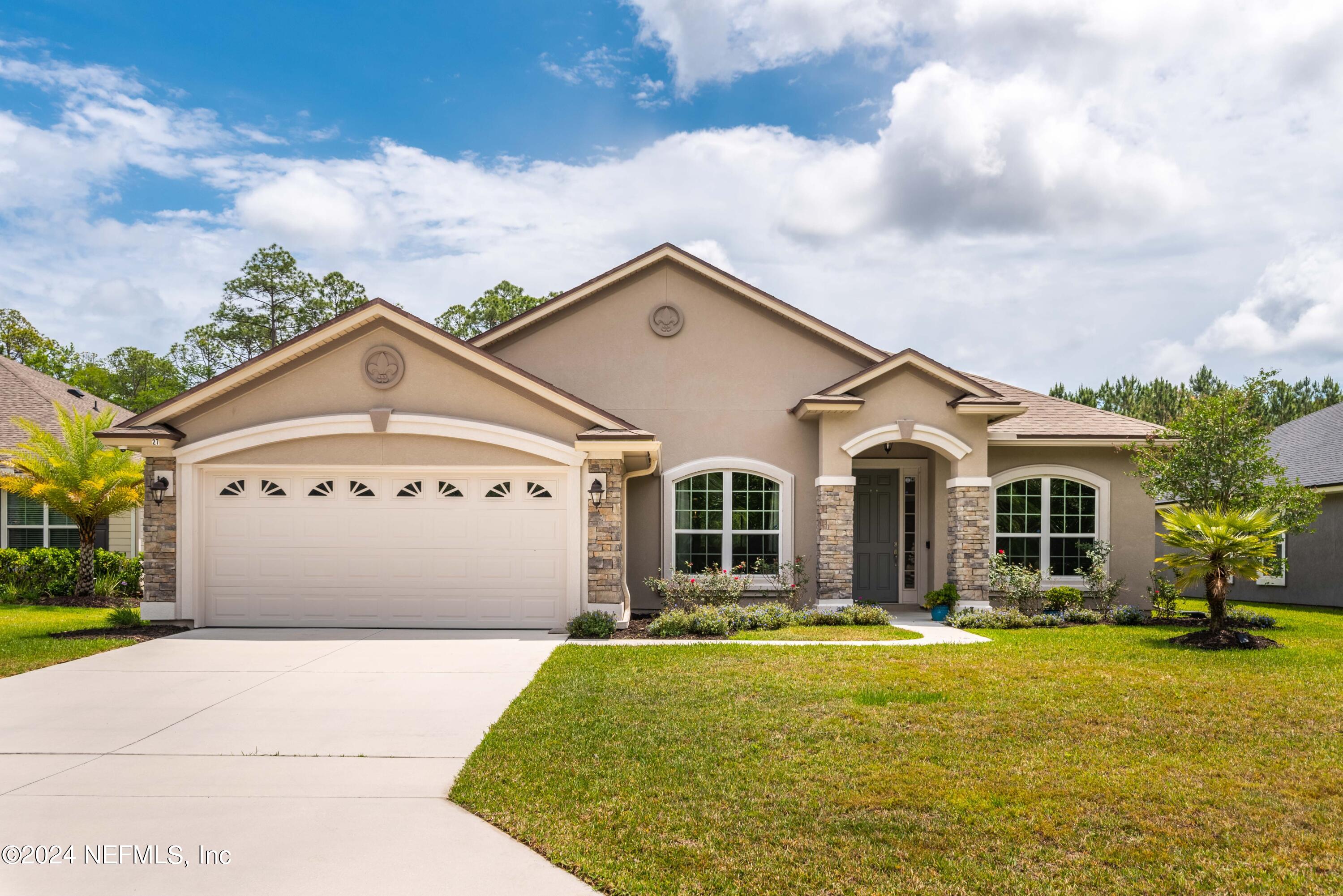 St Augustine, FL home for sale located at 27 Jennie Lake Court, St Augustine, FL 32095