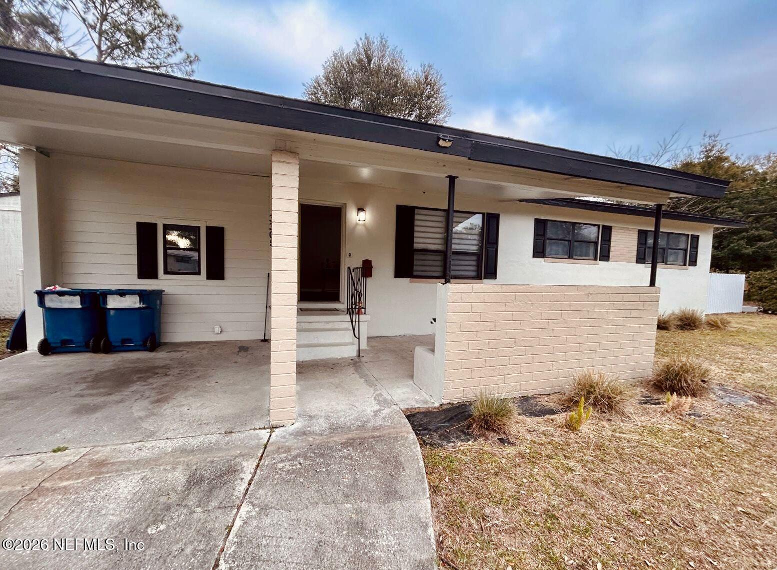 3305 CESERY Boulevard