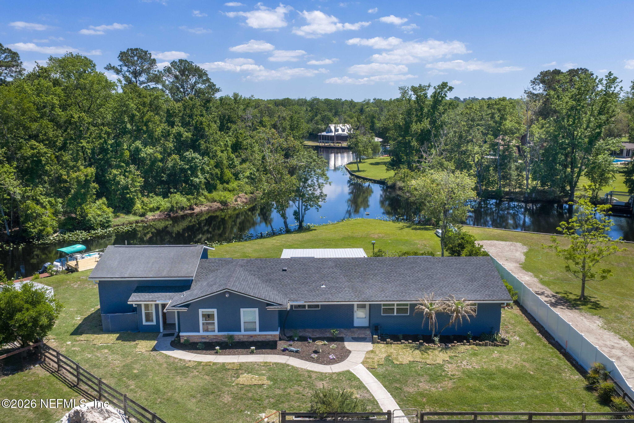 1738 OAK GROVE Circle