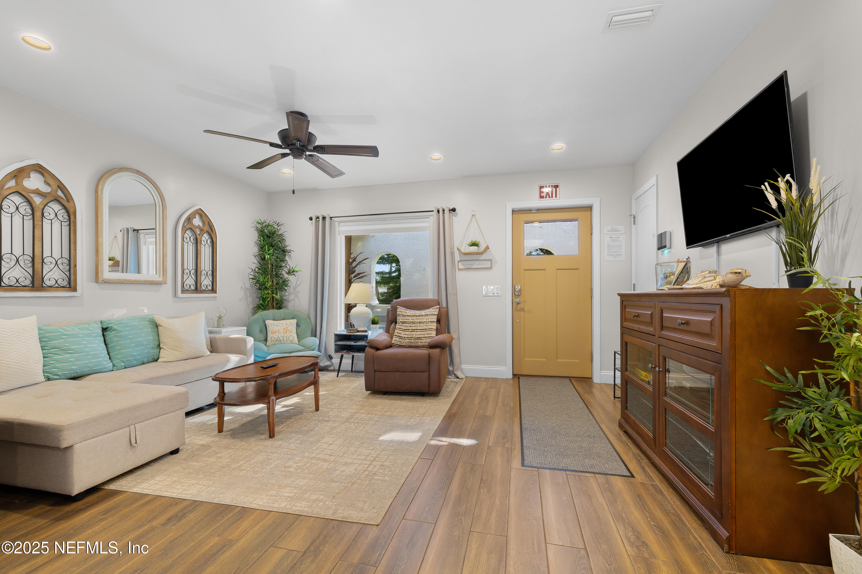 110 ARREDONDO Avenue