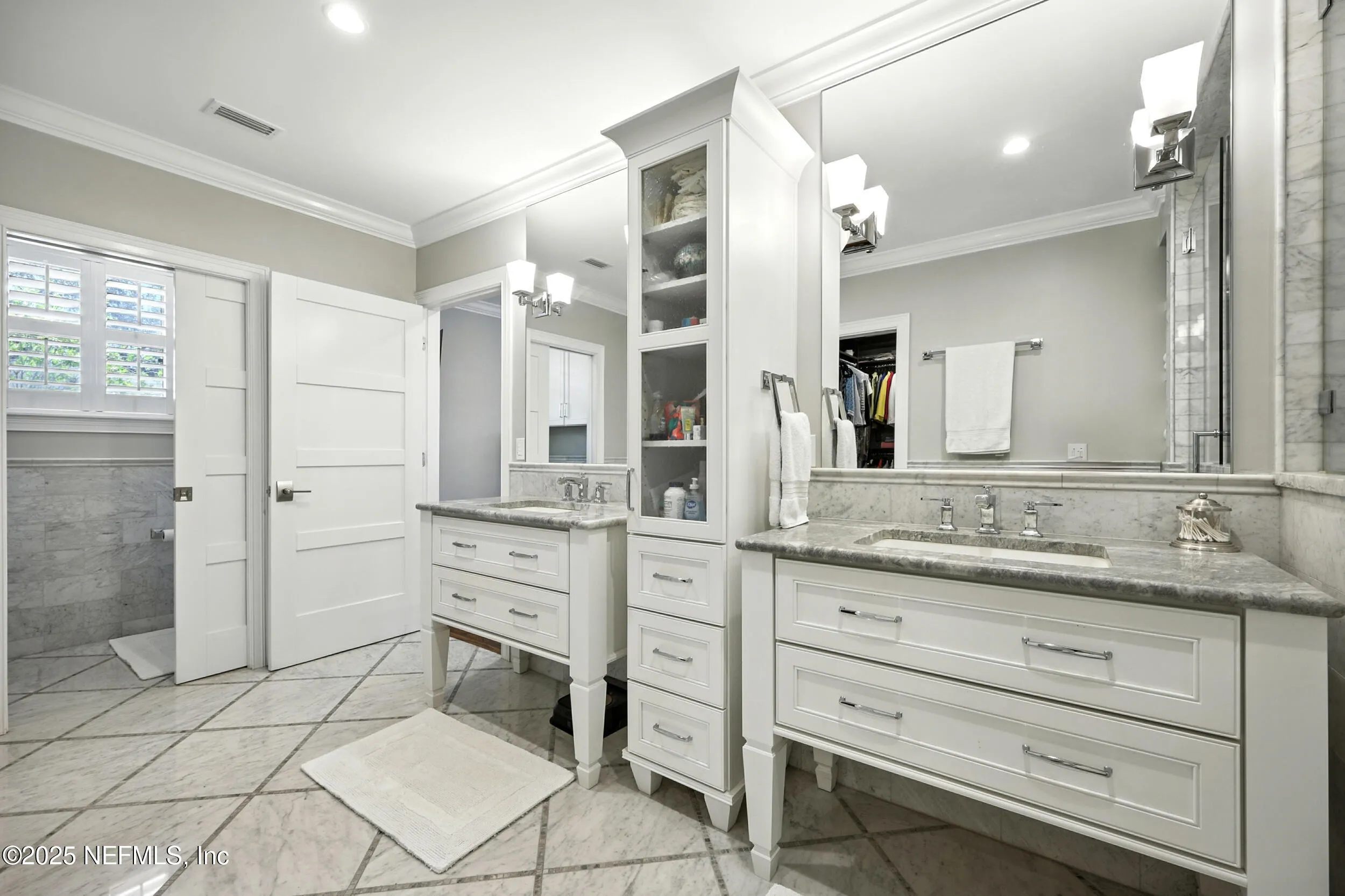 Jacksonville, Florida 32207, United States, 4 Bedrooms Bedrooms, ,3 BathroomsBathrooms,Residential,Active,221038