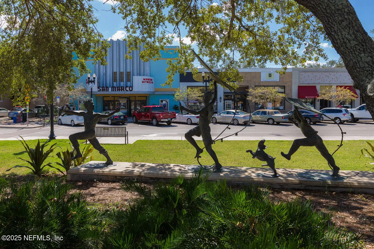 Jacksonville, Florida 32207, United States, 4 Bedrooms Bedrooms, ,3 BathroomsBathrooms,Residential,Active,221038