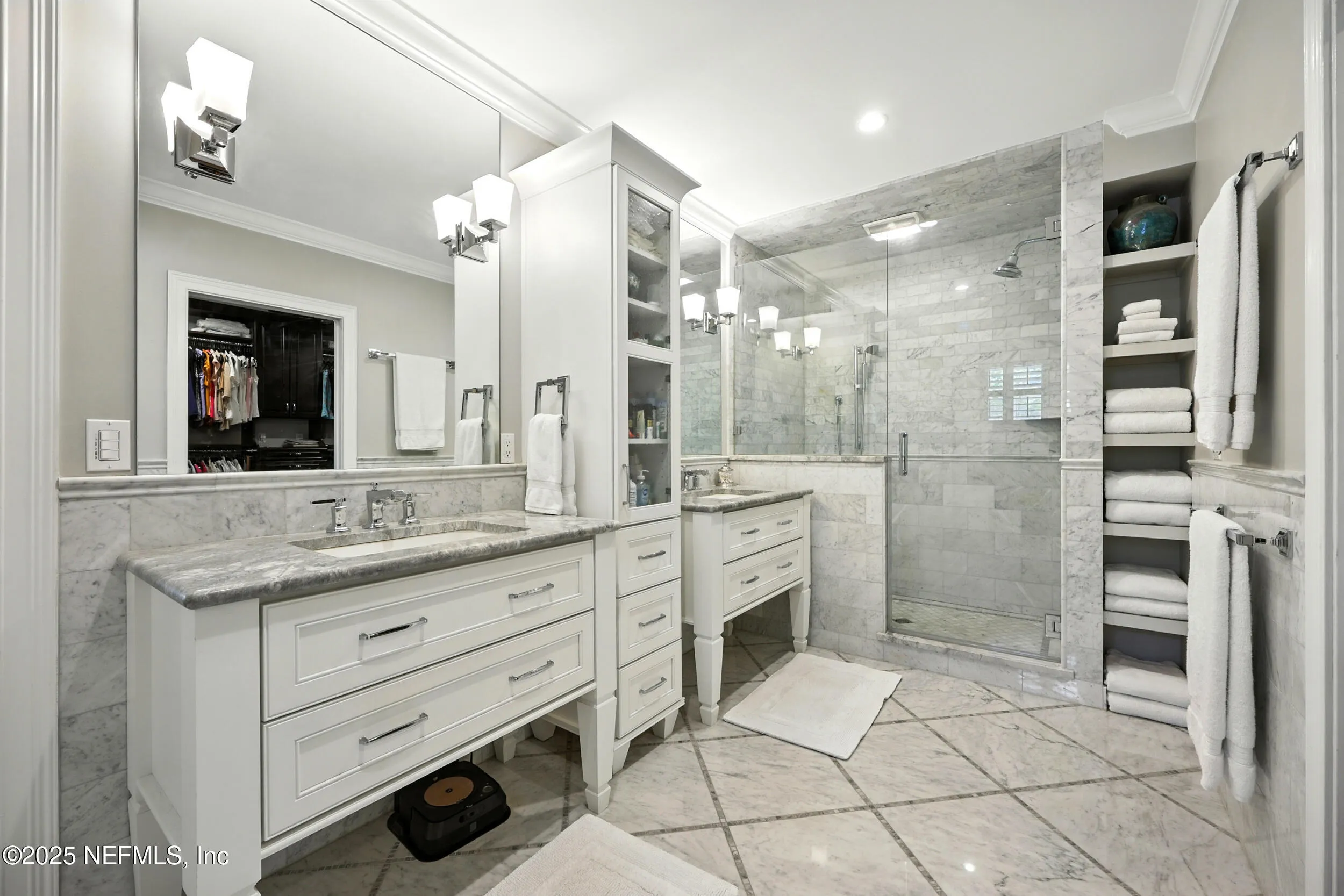 Jacksonville, Florida 32207, United States, 4 Bedrooms Bedrooms, ,3 BathroomsBathrooms,Residential,Active,221038