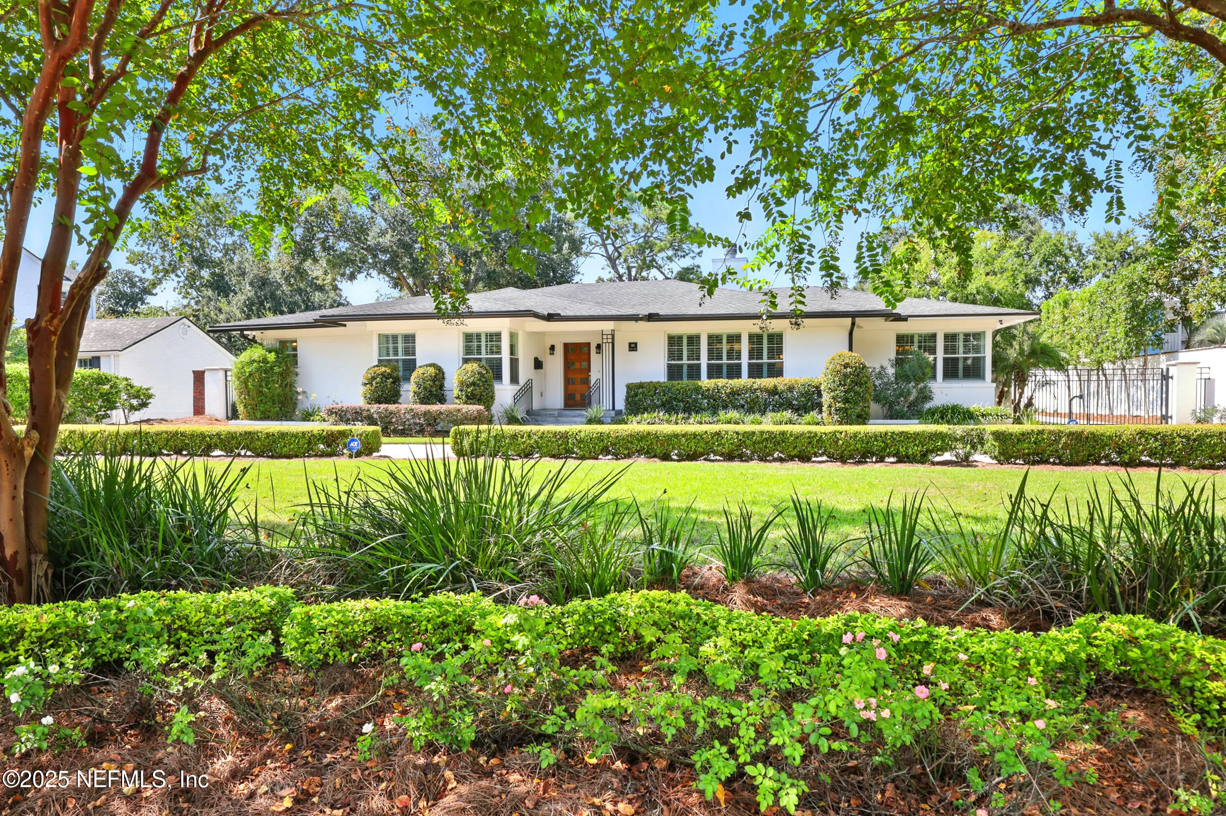 Jacksonville, Florida 32207, United States, 4 Bedrooms Bedrooms, ,3 BathroomsBathrooms,Residential,Active,221038