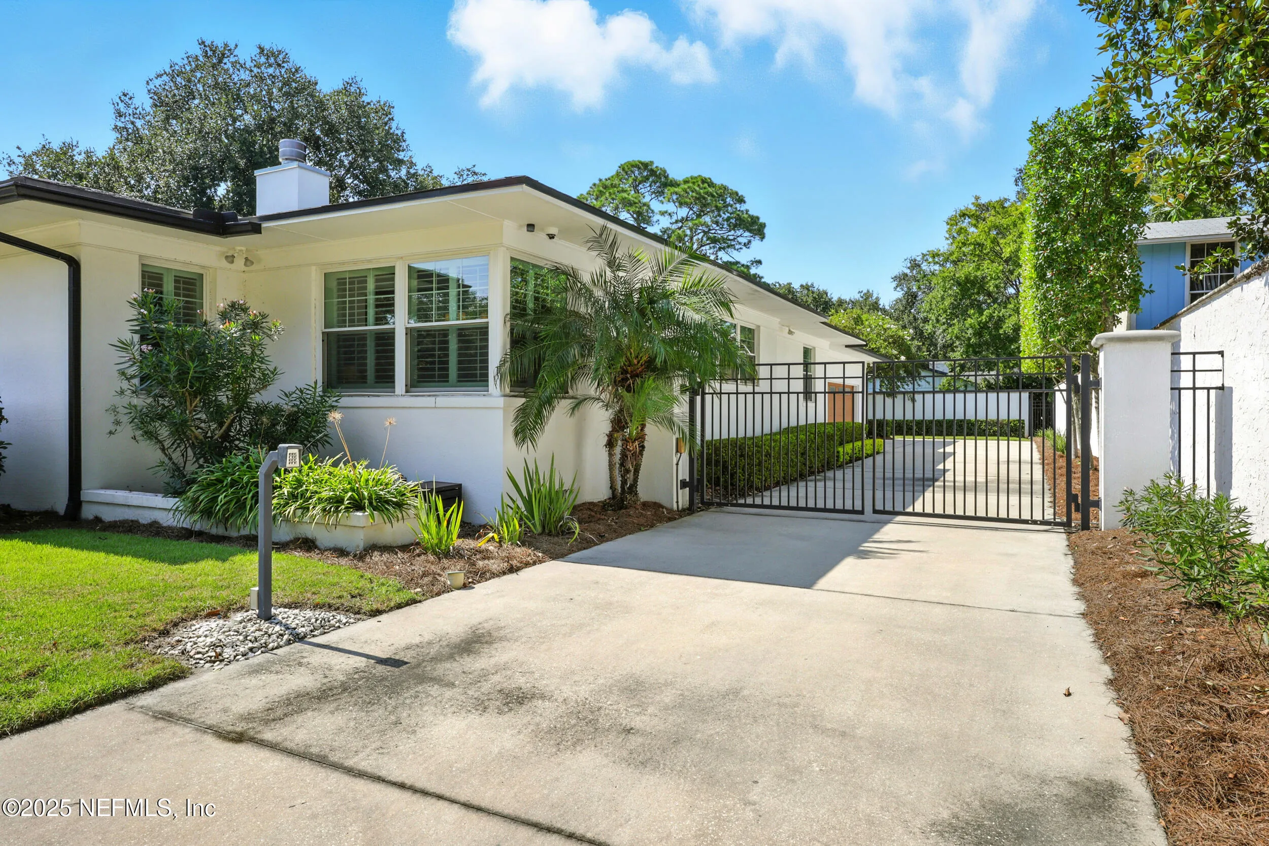 Jacksonville, Florida 32207, United States, 4 Bedrooms Bedrooms, ,3 BathroomsBathrooms,Residential,Active,221038