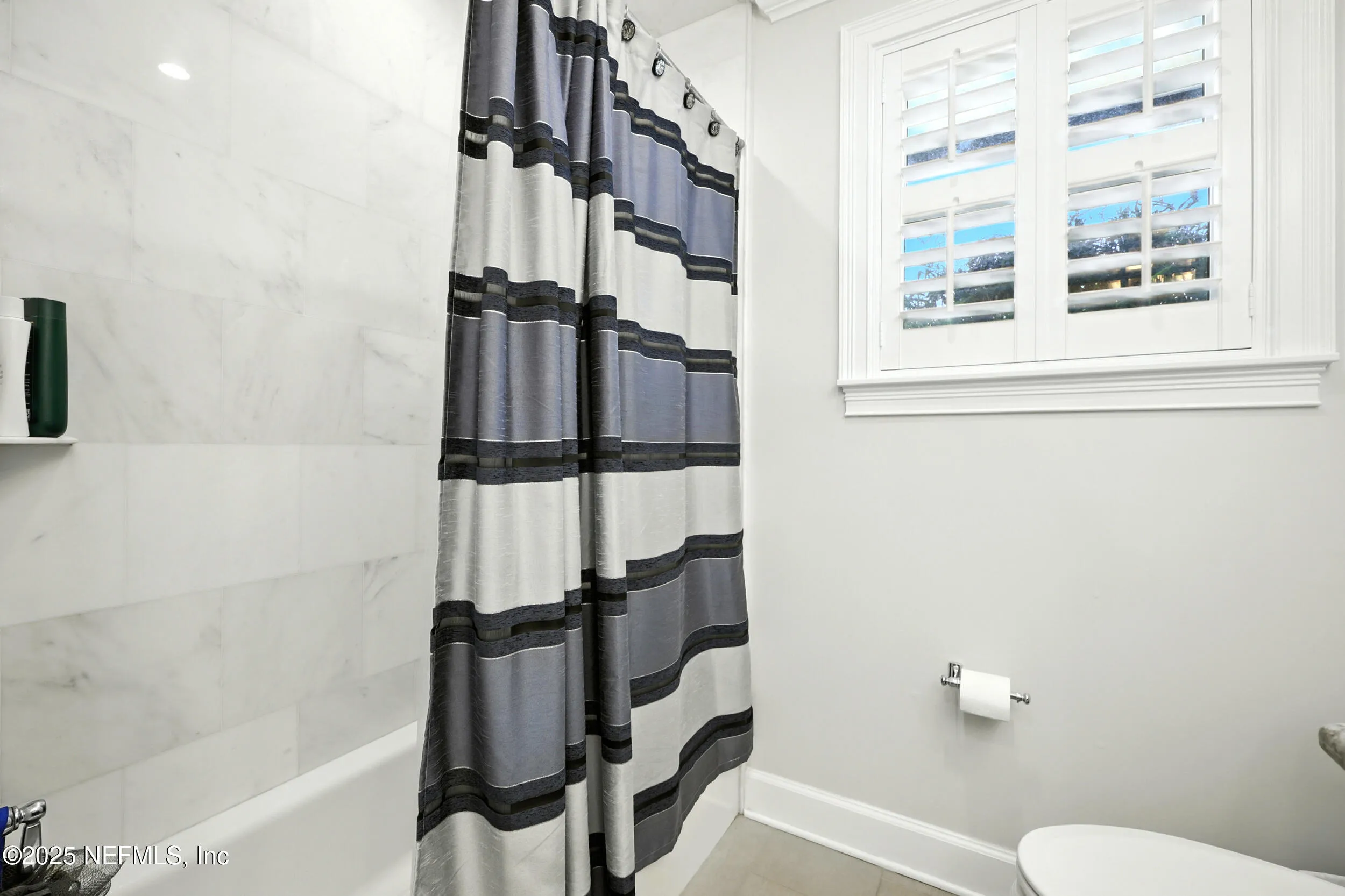 Jacksonville, Florida 32207, United States, 4 Bedrooms Bedrooms, ,3 BathroomsBathrooms,Residential,Active,221038