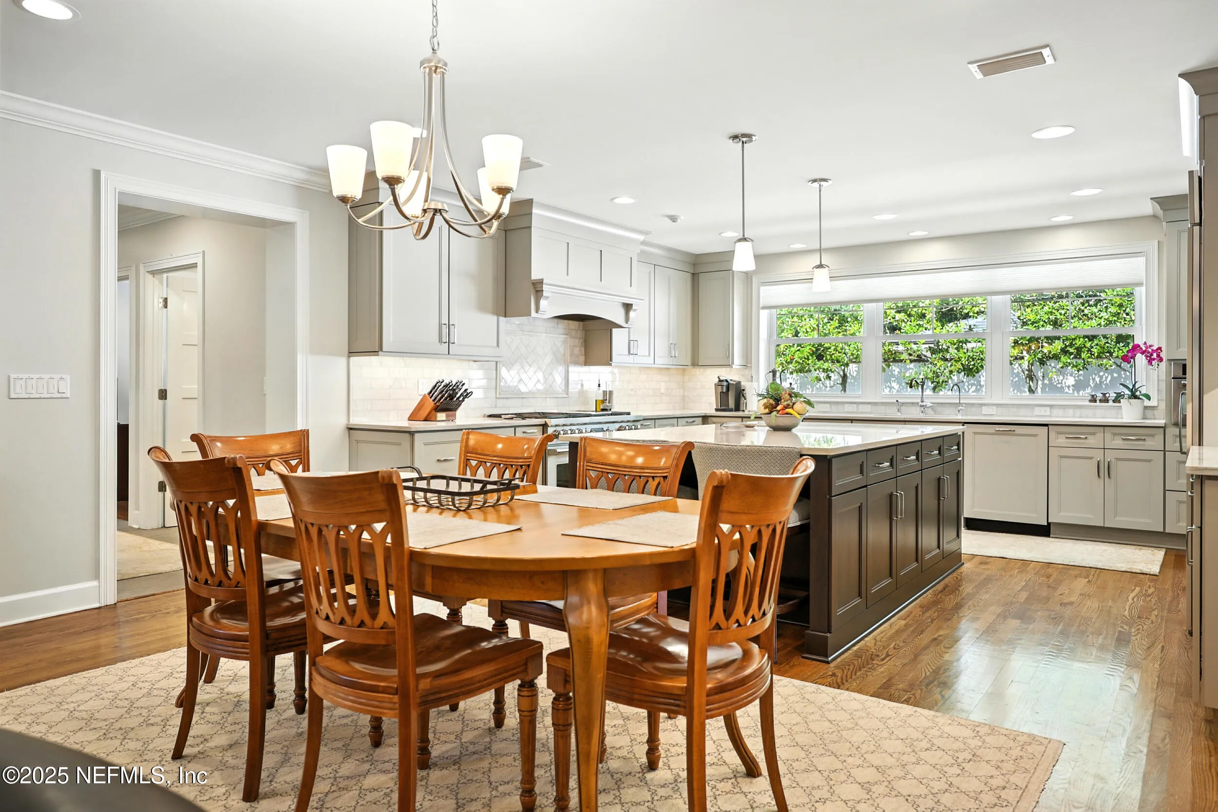 Jacksonville, Florida 32207, United States, 4 Bedrooms Bedrooms, ,3 BathroomsBathrooms,Residential,Active,221038