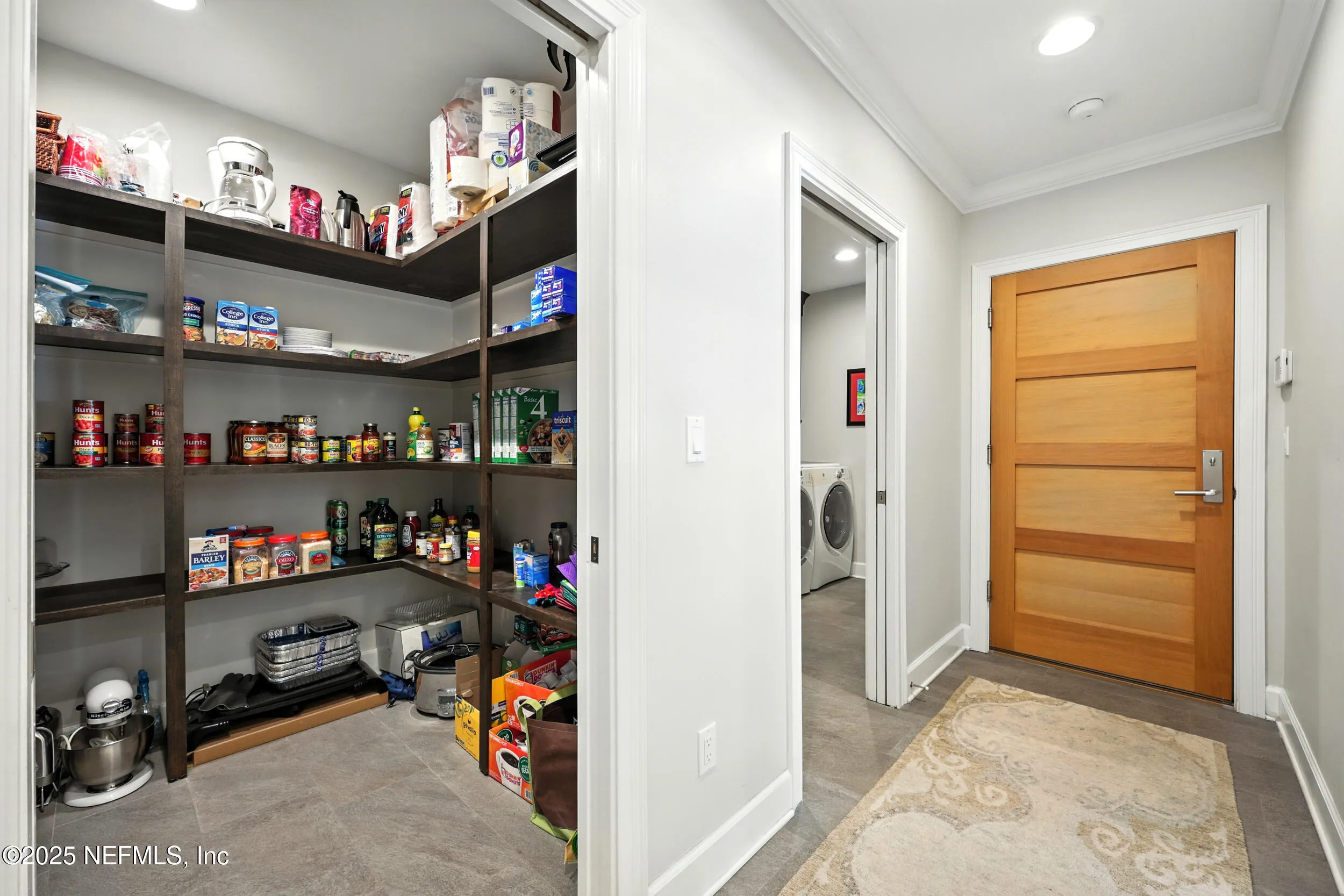 Jacksonville, Florida 32207, United States, 4 Bedrooms Bedrooms, ,3 BathroomsBathrooms,Residential,Active,221038