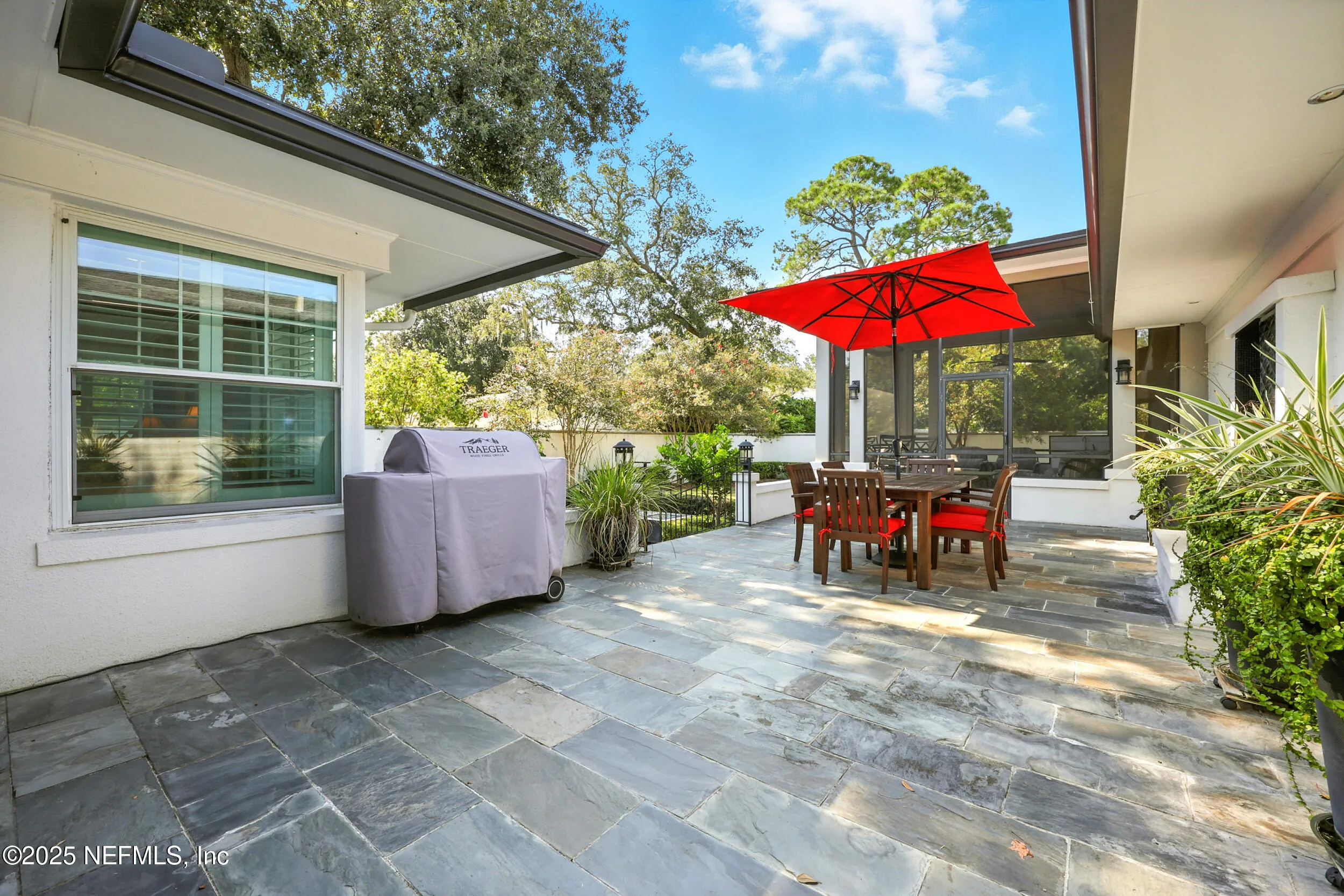 Jacksonville, Florida 32207, United States, 4 Bedrooms Bedrooms, ,3 BathroomsBathrooms,Residential,Active,221038