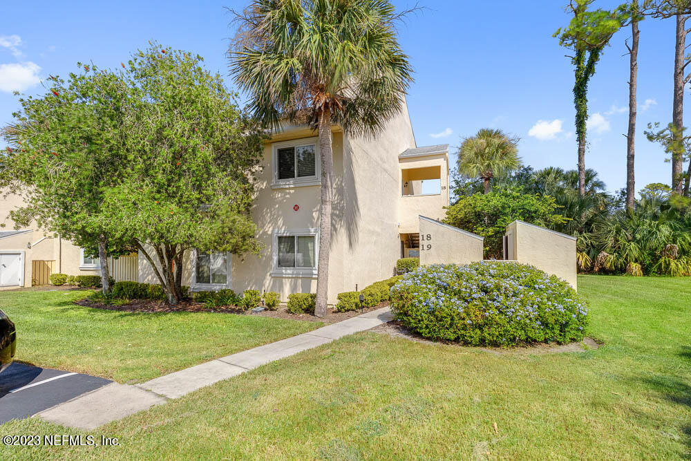 Ponte Vedra Beach, FL home for sale located at 18 COVE Road, Ponte Vedra Beach, FL 32082
