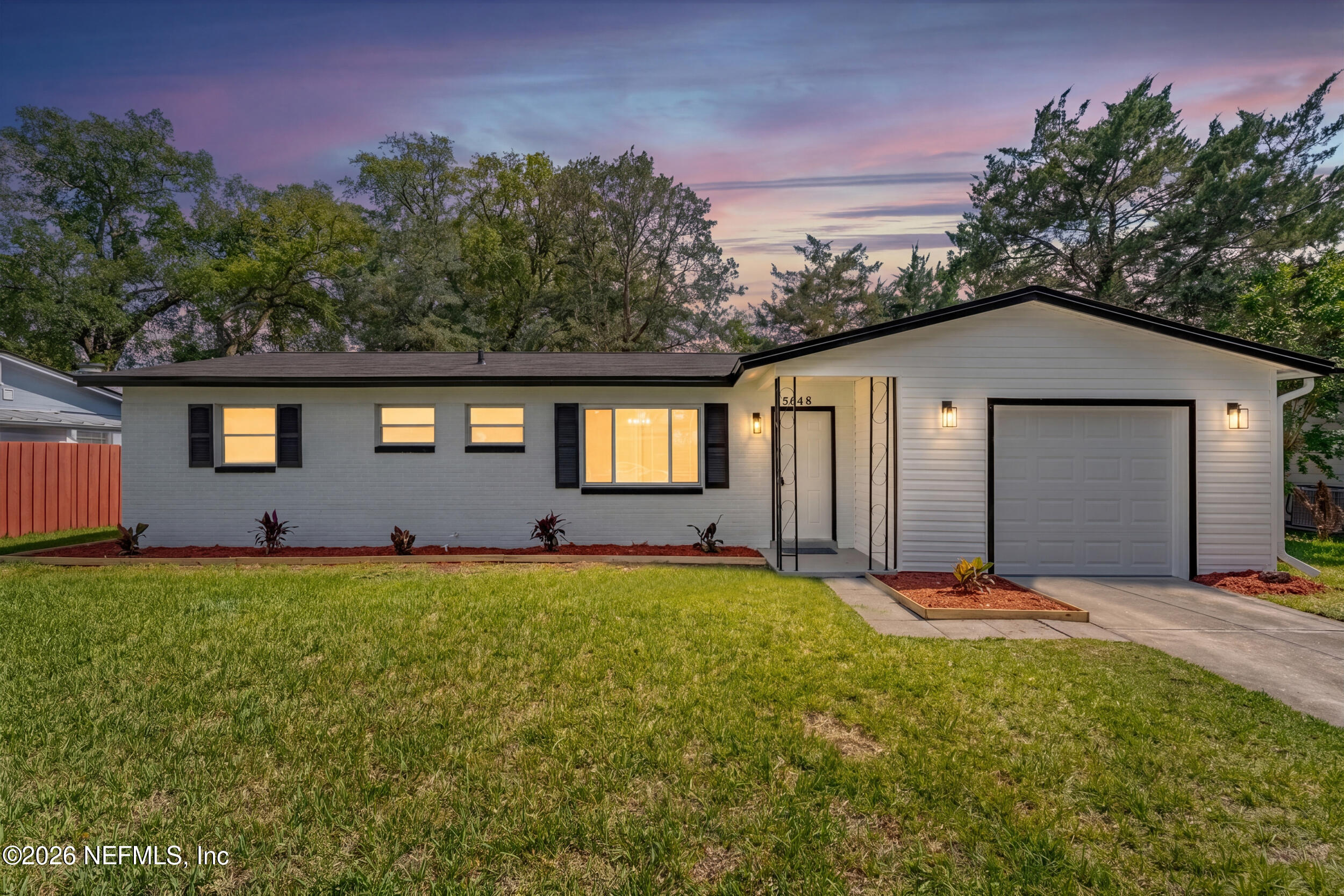 5648 FARGO Drive N