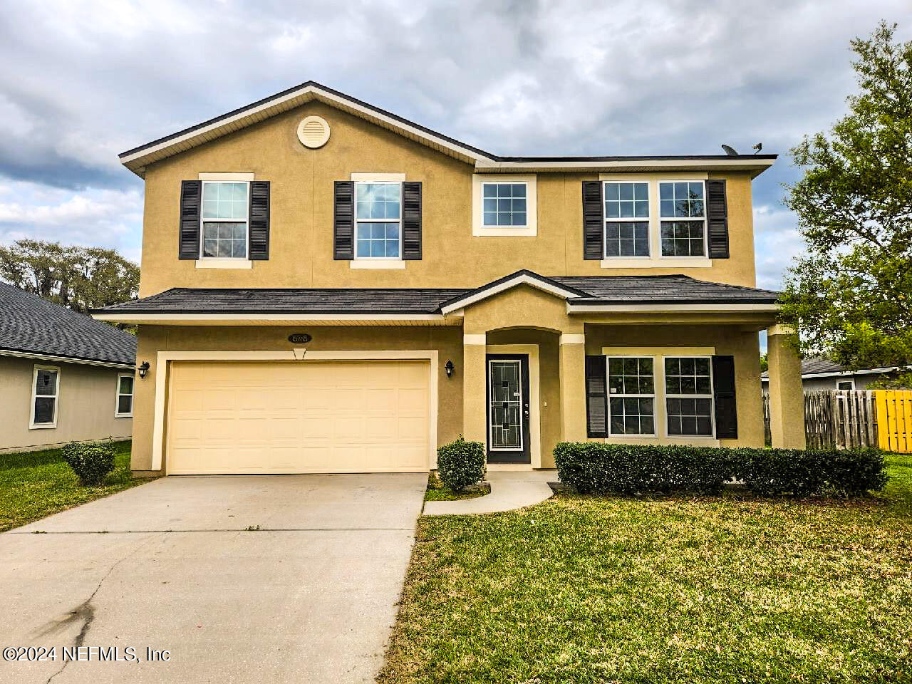 Jacksonville, FL home for sale located at 15785 Canoe Creek Drive, Jacksonville, FL 32218