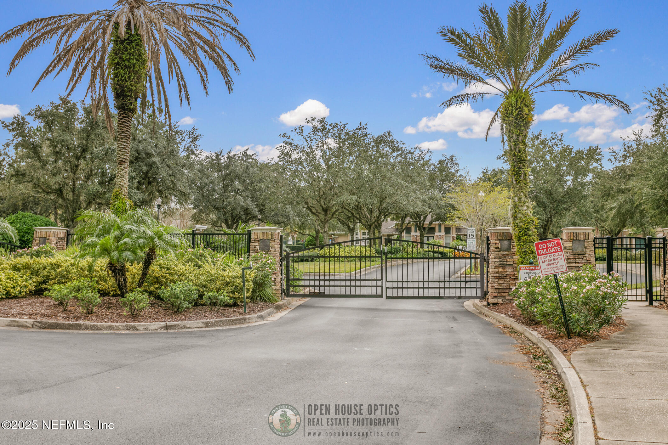 7990 BAYMEADOWS Road 422
