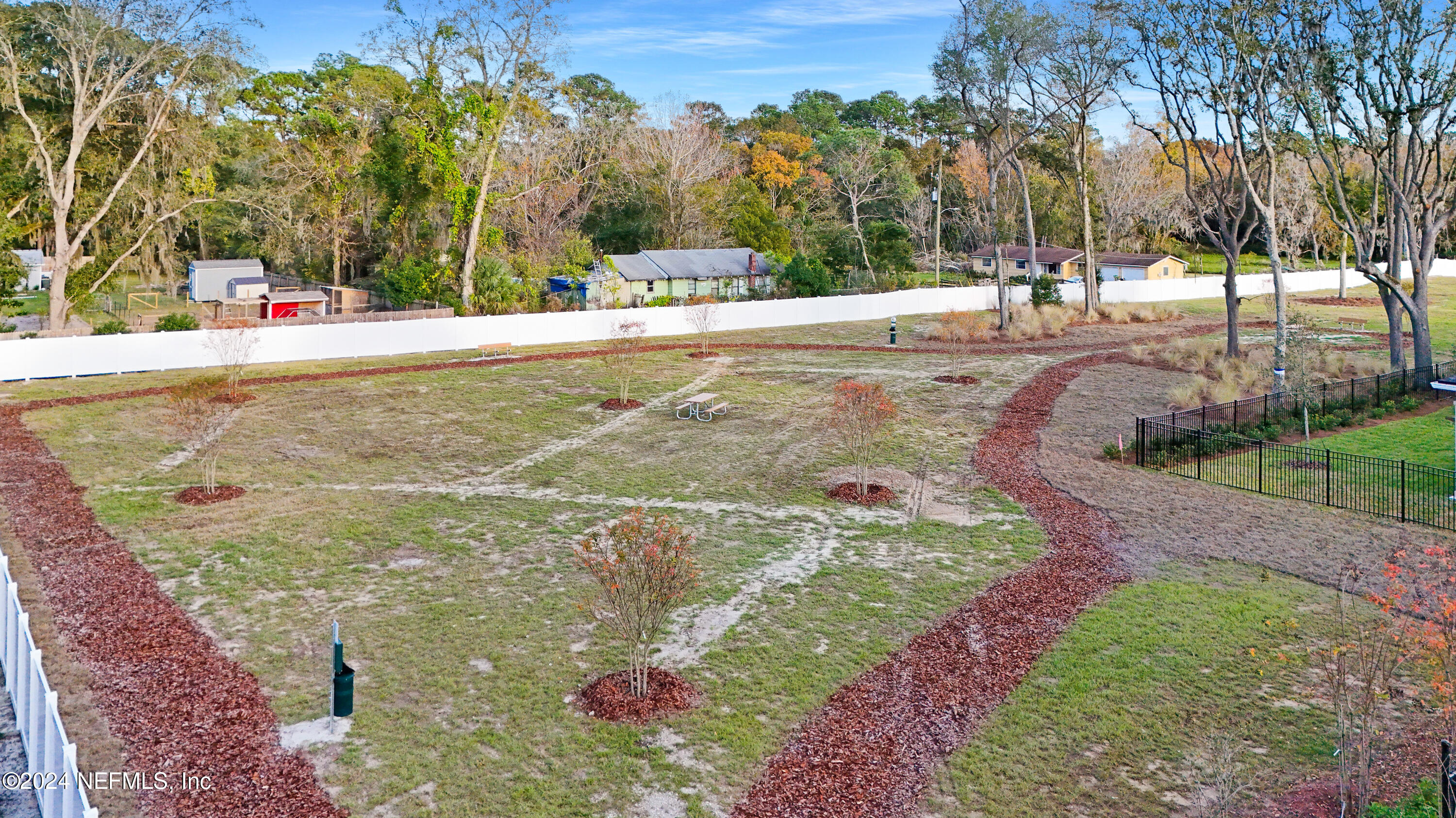 2562 THADDEUS CREEK Lane