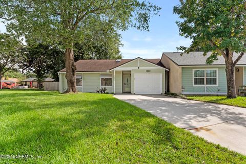 Photo of 11471 STINGER Way, Jacksonville, FL 32223 (MLS # 2144718)