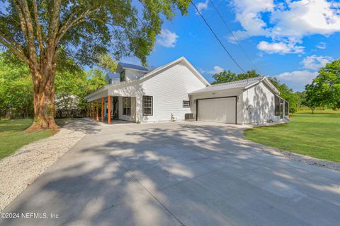 A home in Middleburg