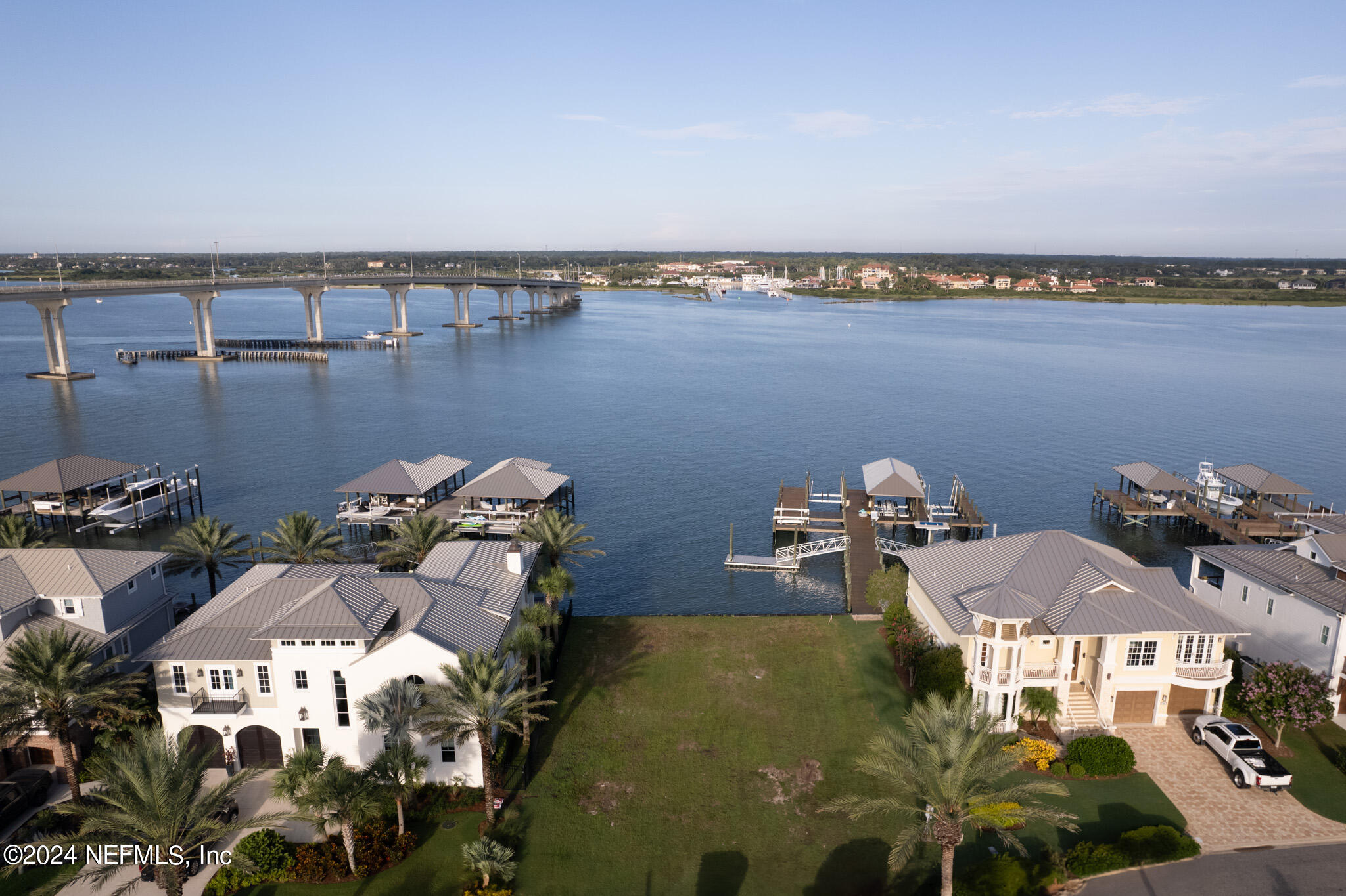 229 RIVERSHORE Lane