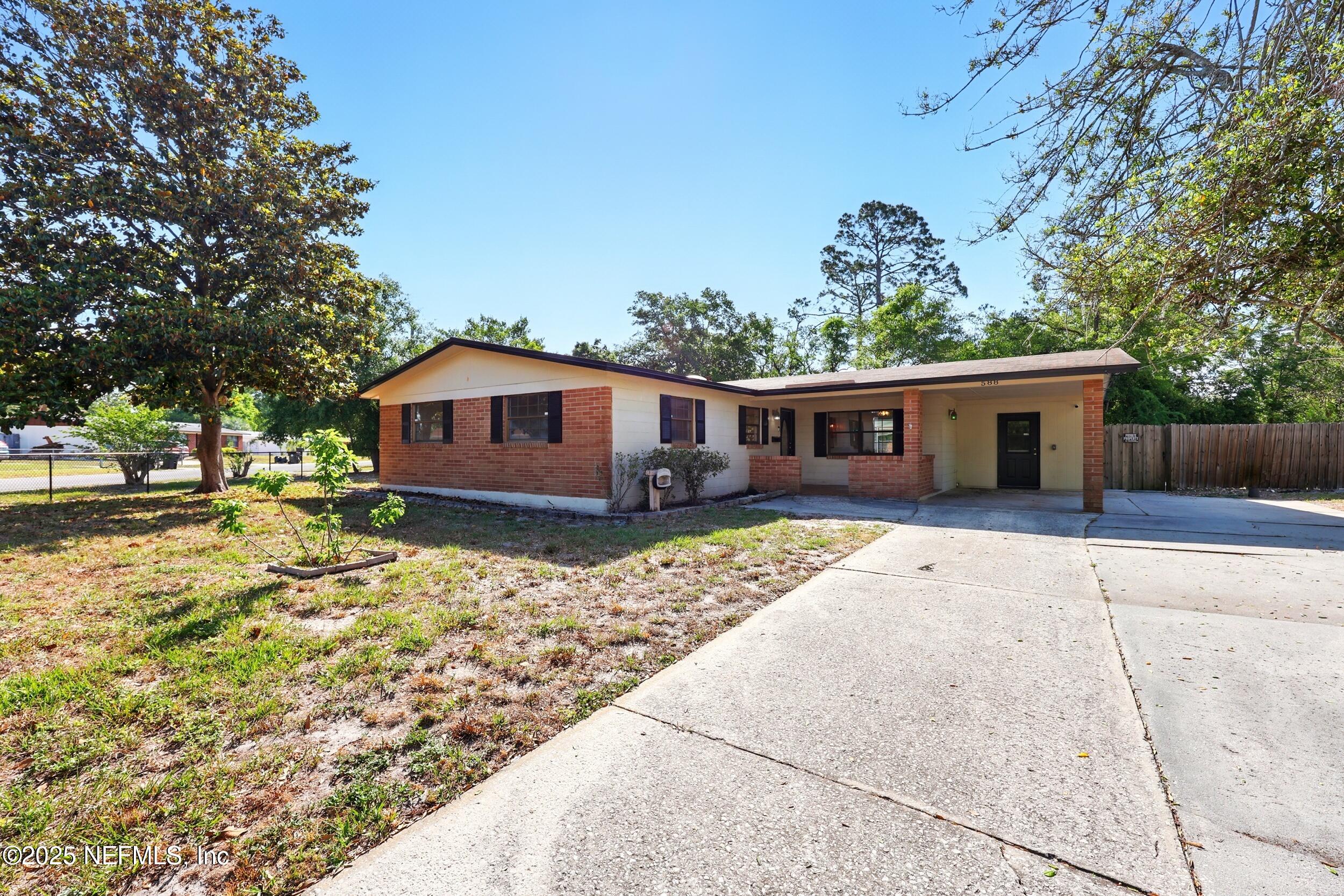 588 MADEIRA Drive