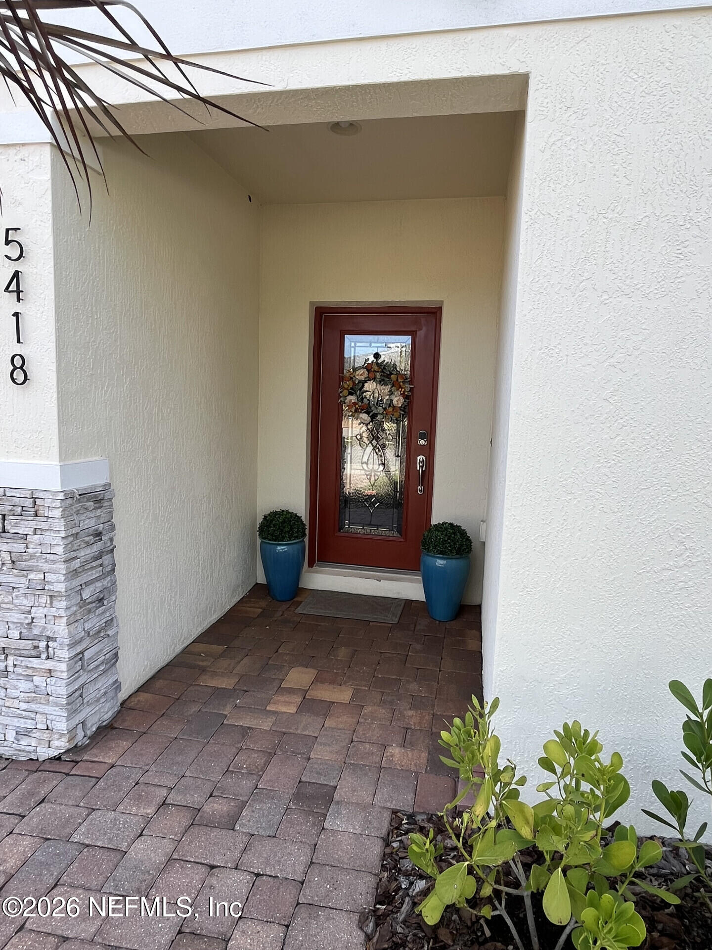 5418 HUTCHINSON Street