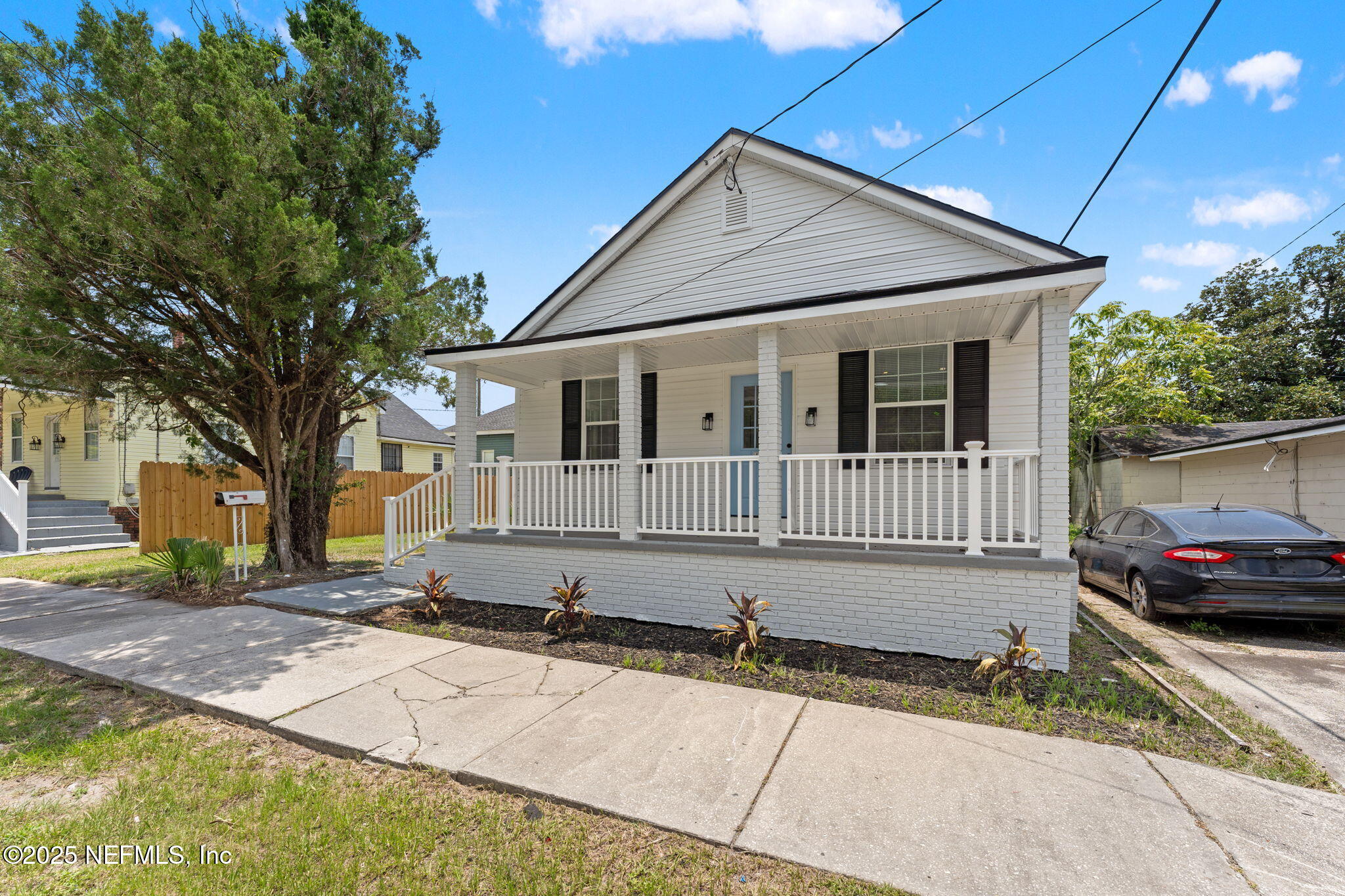 526 3RD Street