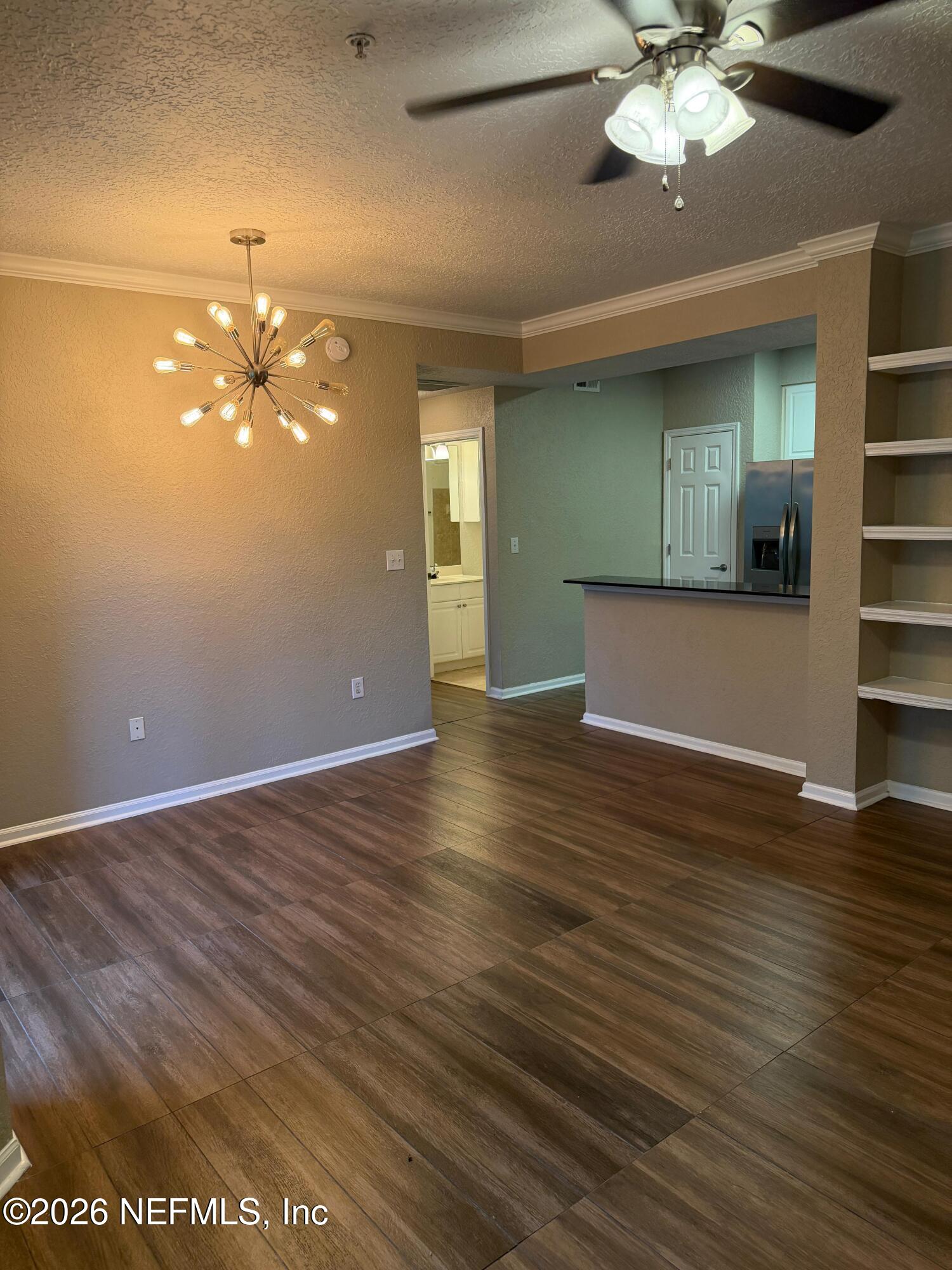8539 GATE Parkway W 424